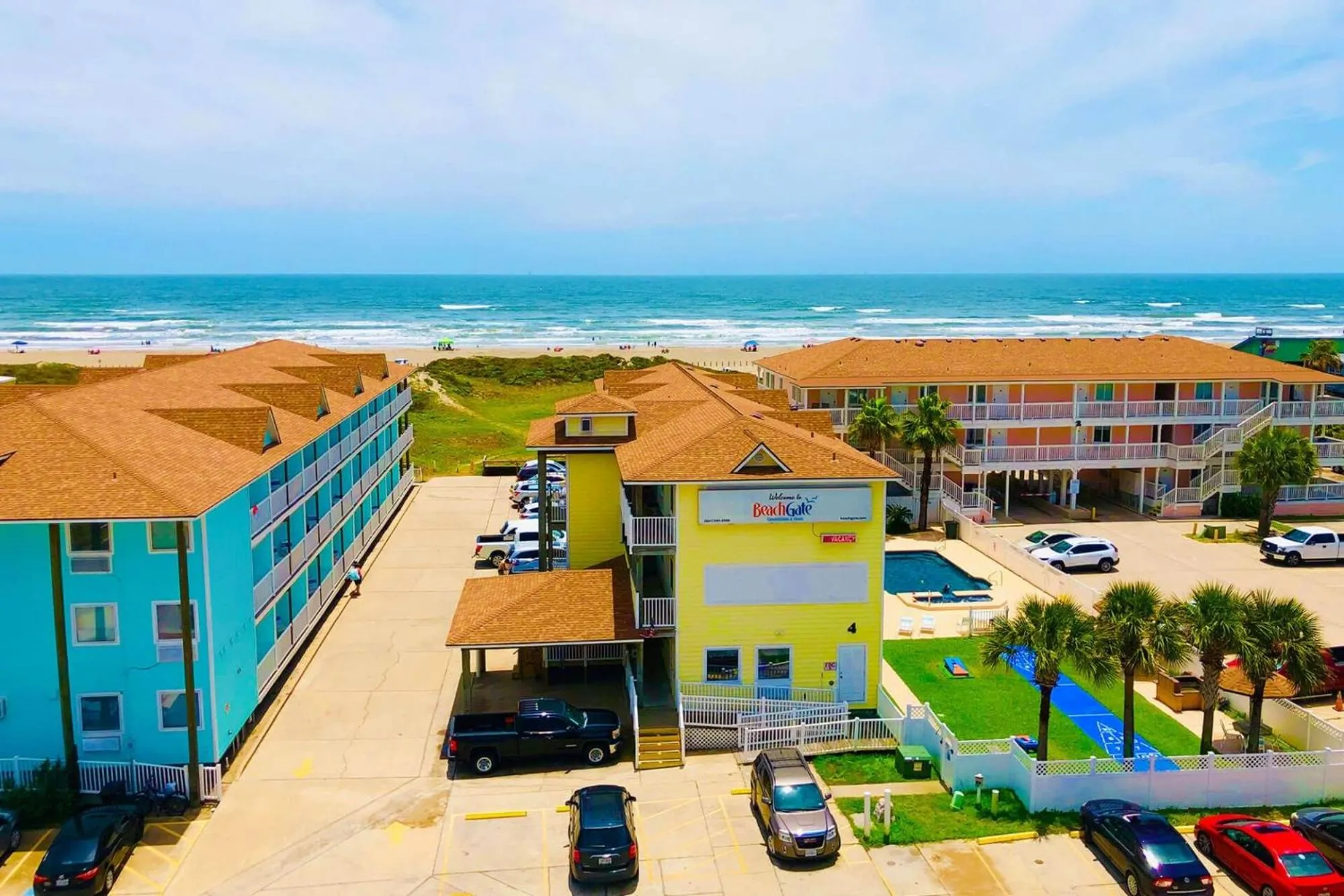 BeachGate CondoSuites and Oceanfront Resort