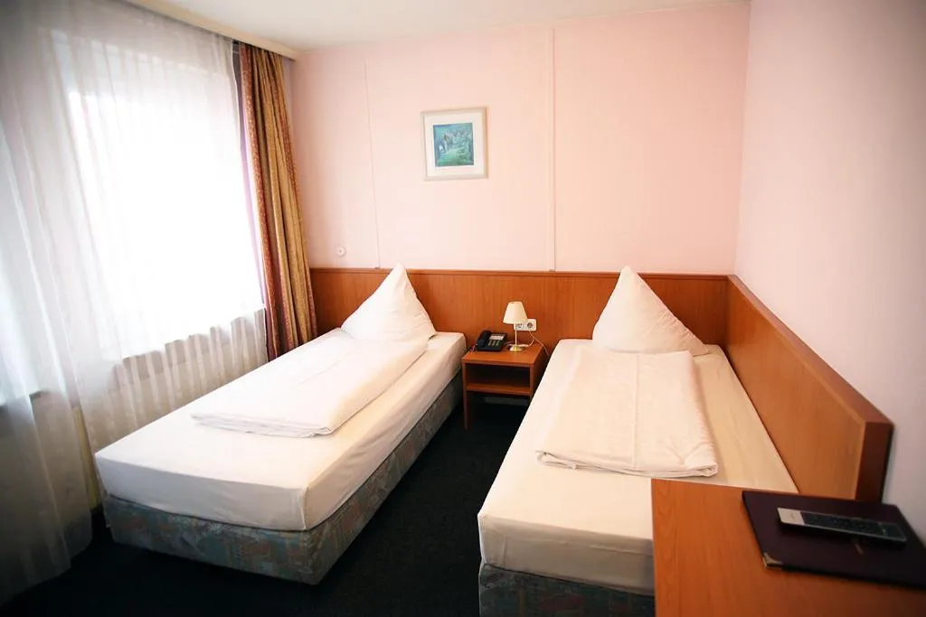 Photo of the whole room, Bed in Hotel Lafayette