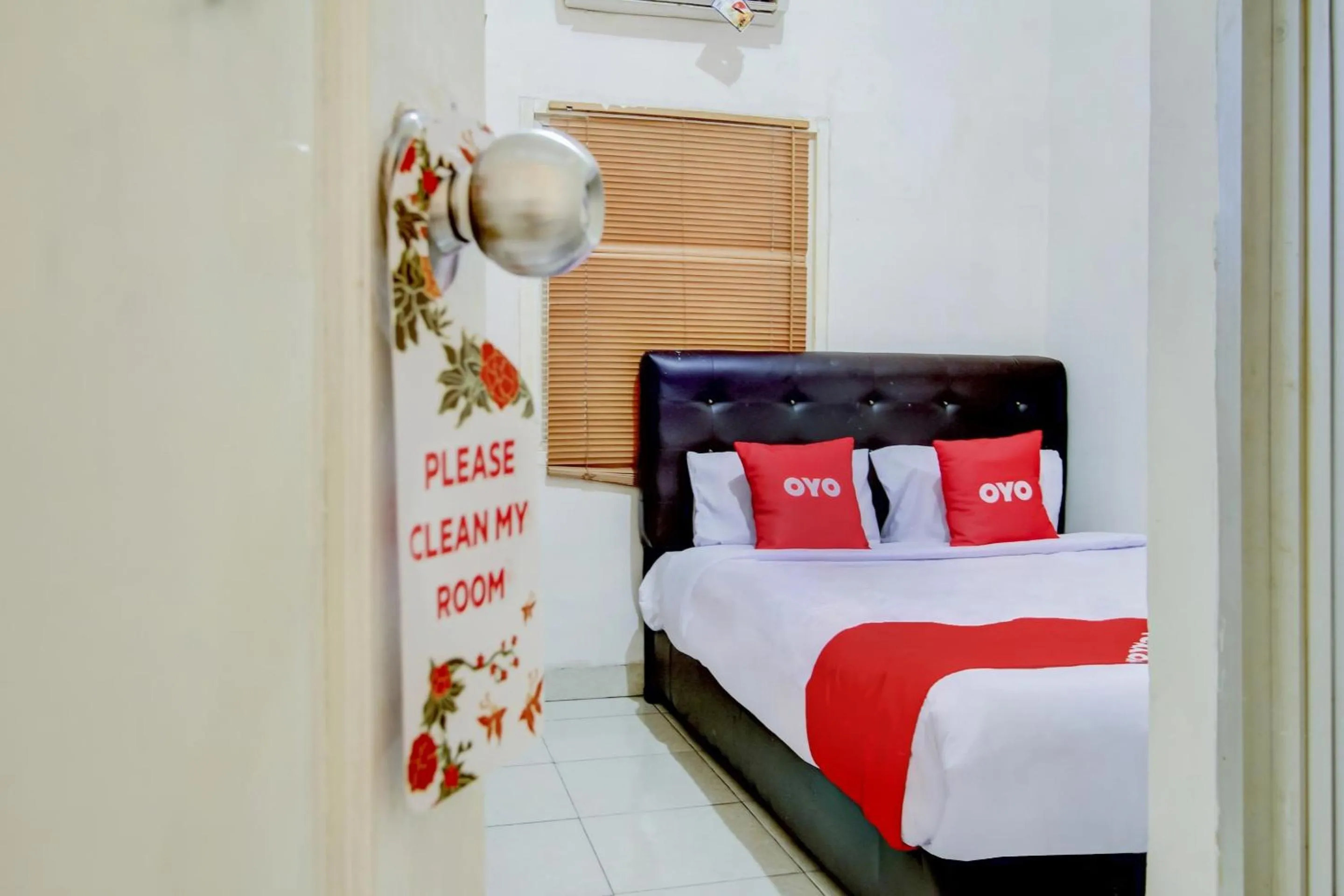 Bedroom, Bed in OYO Life 3606 Kost Kartini Syariah