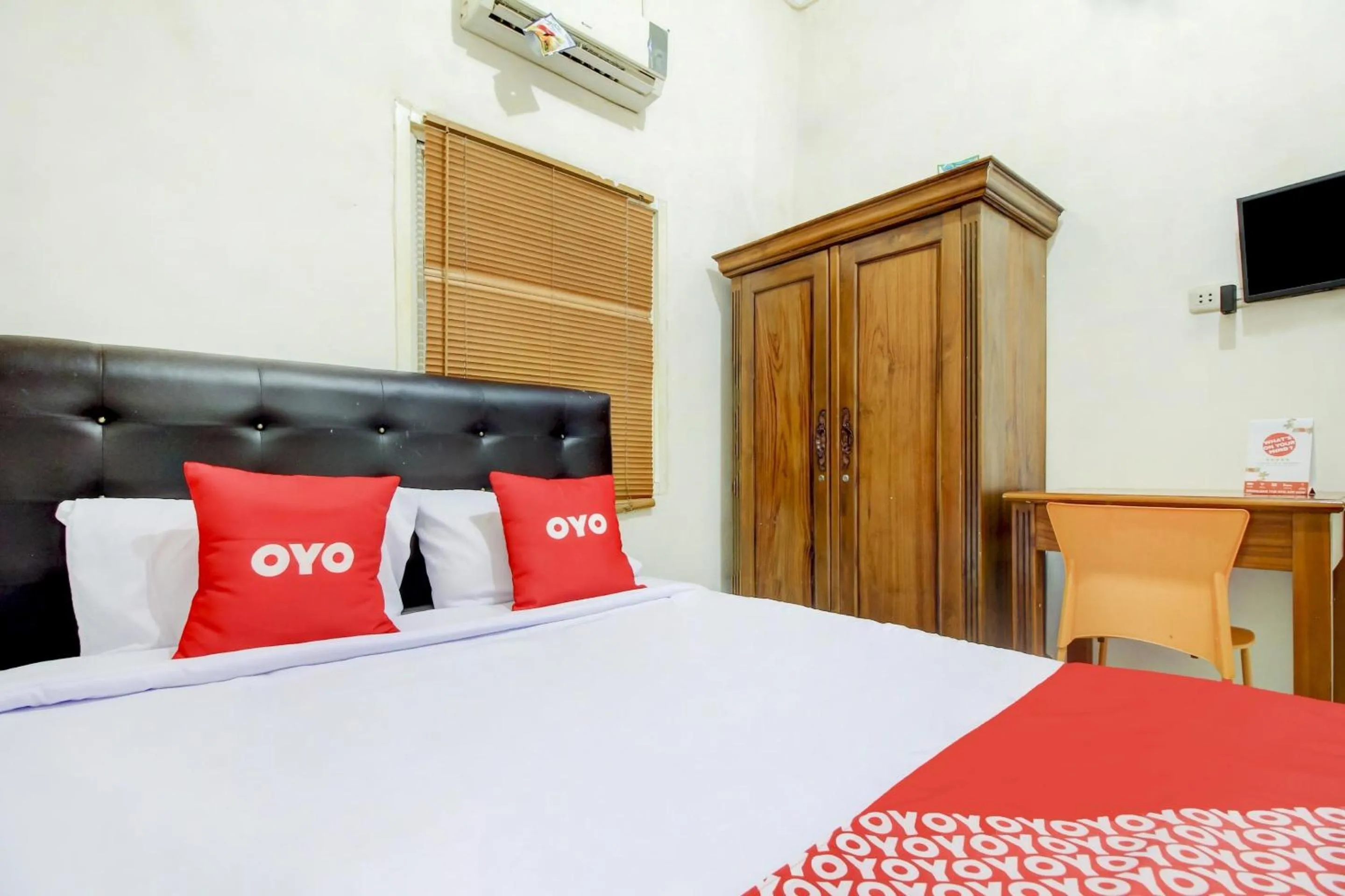 Bedroom, Bed in OYO Life 3606 Kost Kartini Syariah