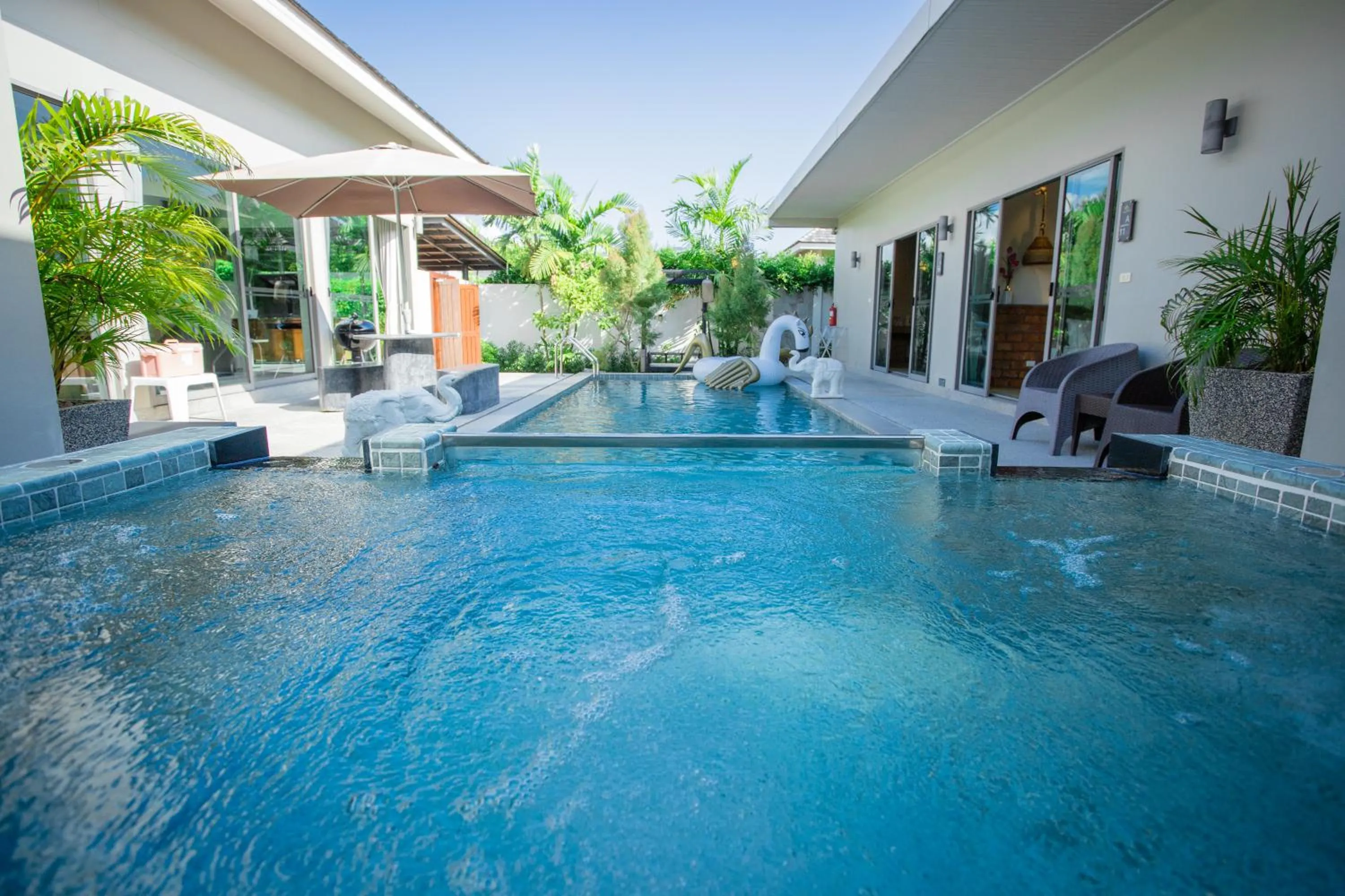 Swimming pool in Yipmunta Pool Villa - SHA Plus Certified