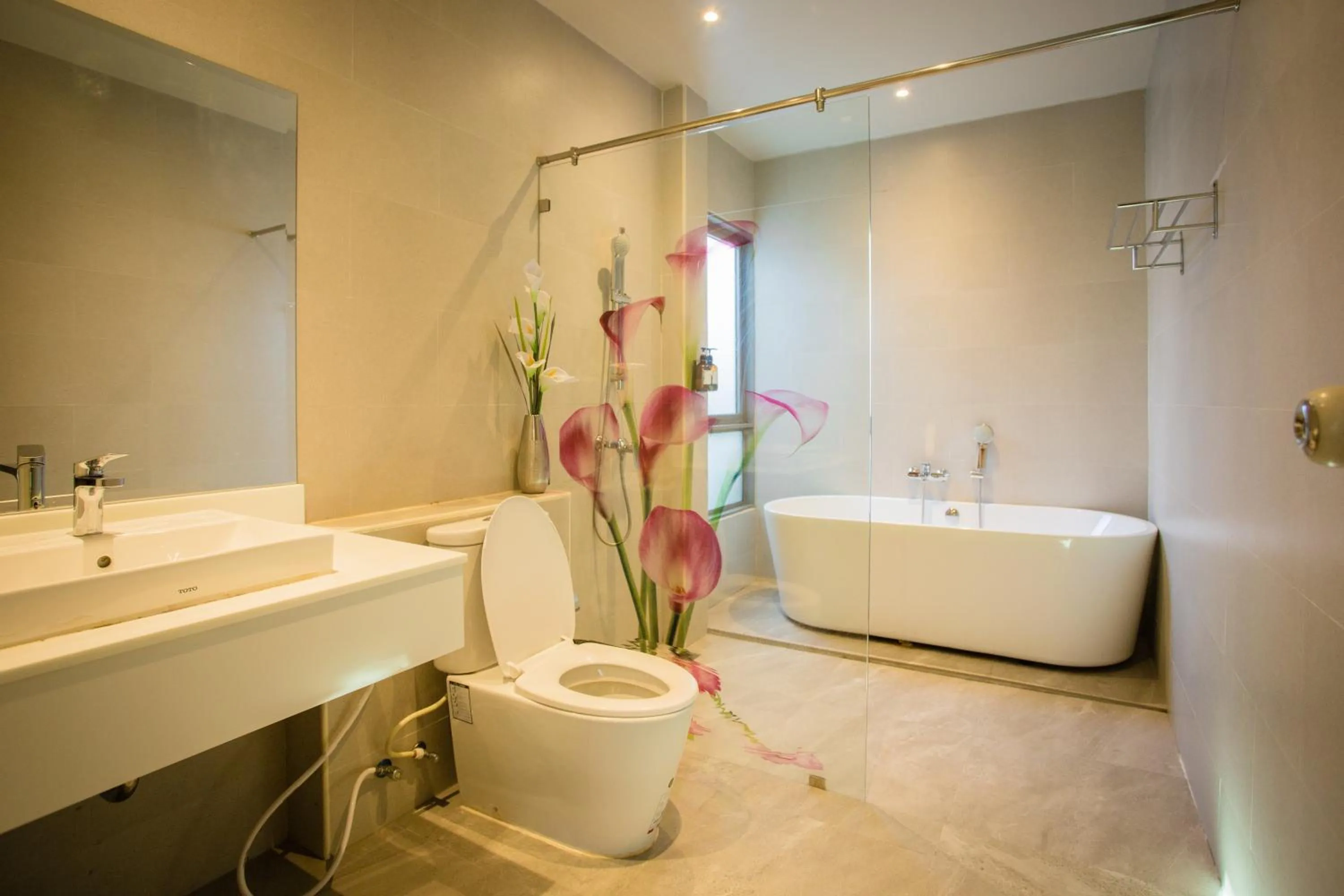 Bathroom in Yipmunta Pool Villa - SHA Plus Certified