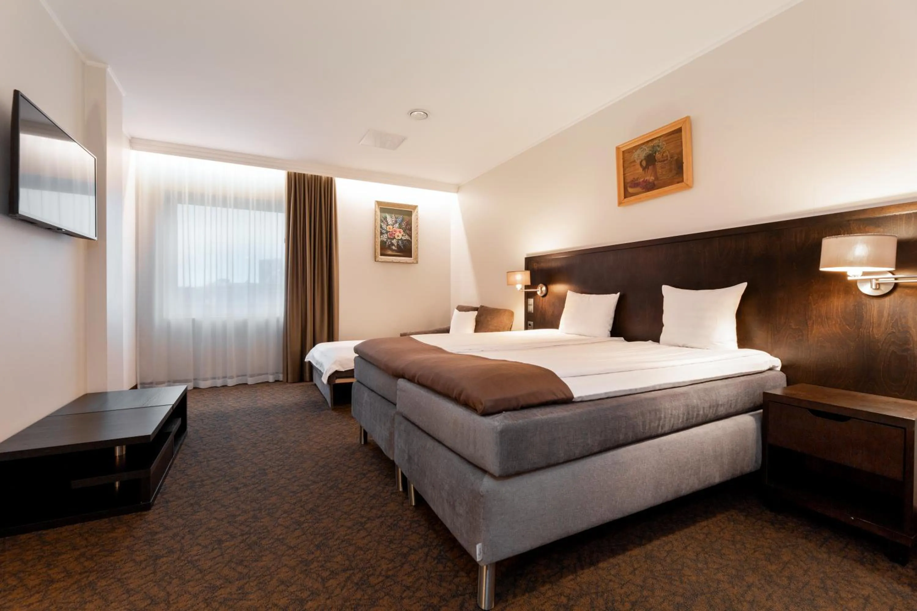 Bedroom, Bed in Adoryal Hotell