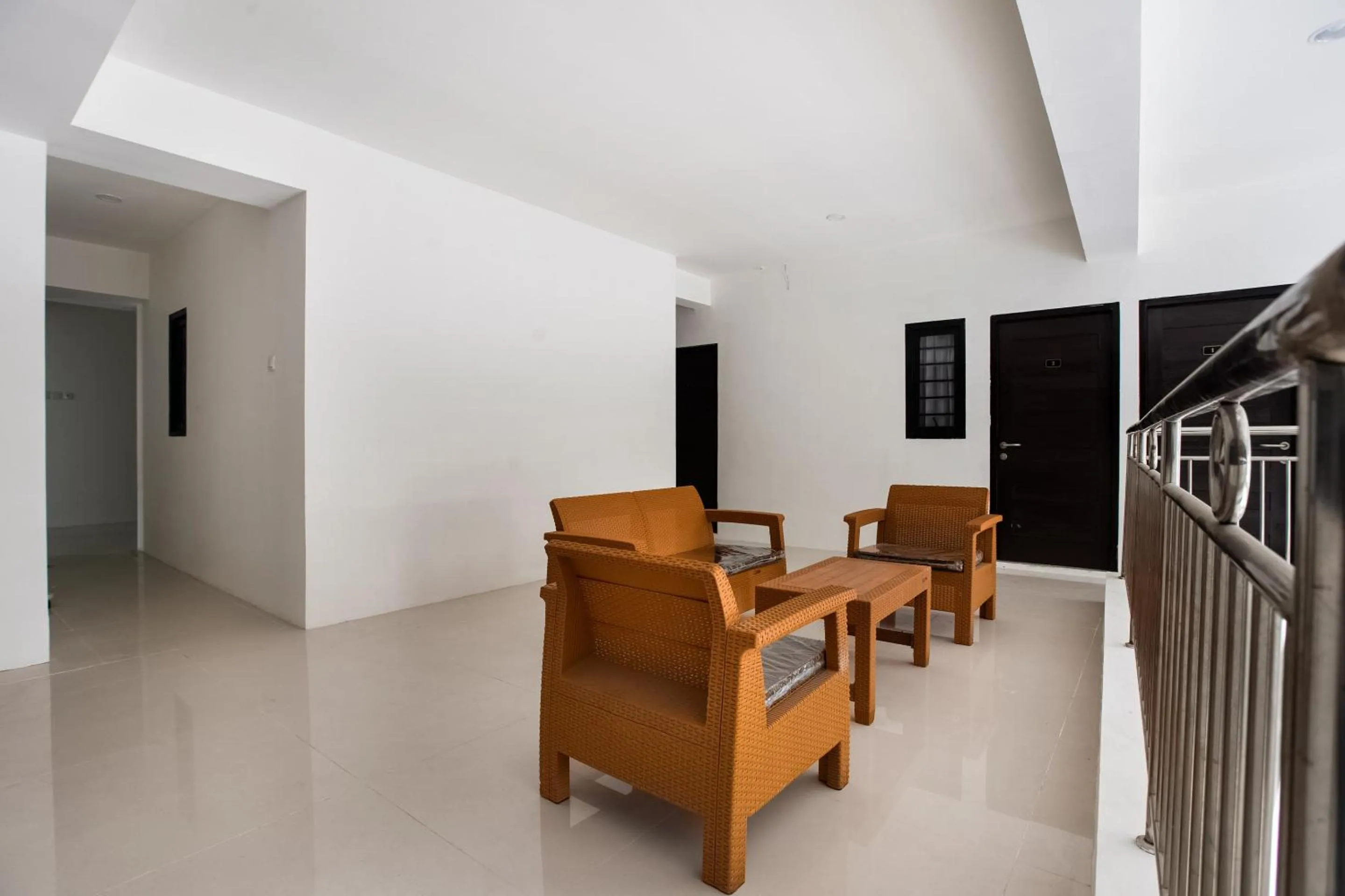 Lobby or reception in Capital O 3463 Cimahi Guest House
