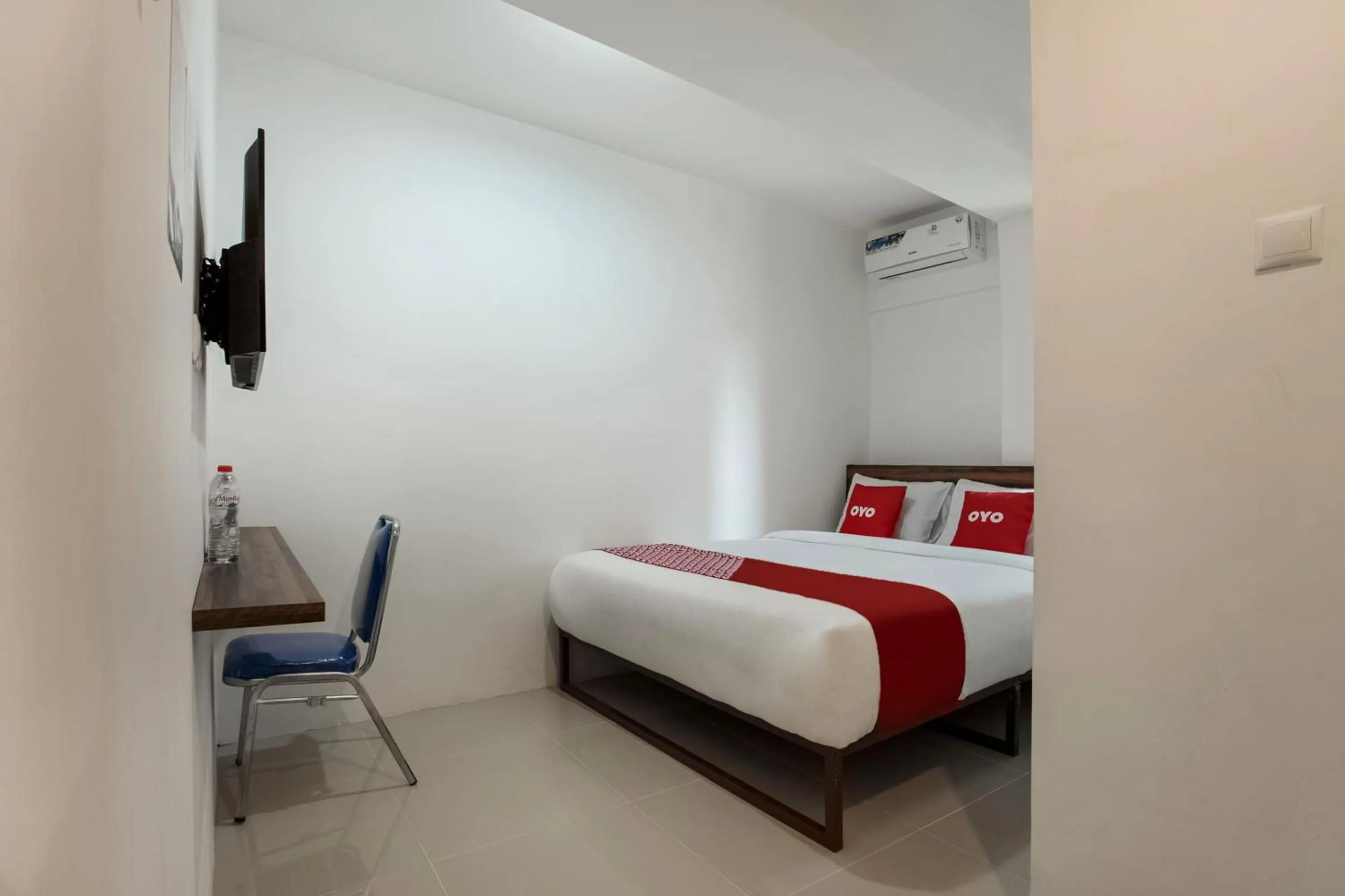 Bedroom, Bed in Capital O 3463 Cimahi Guest House