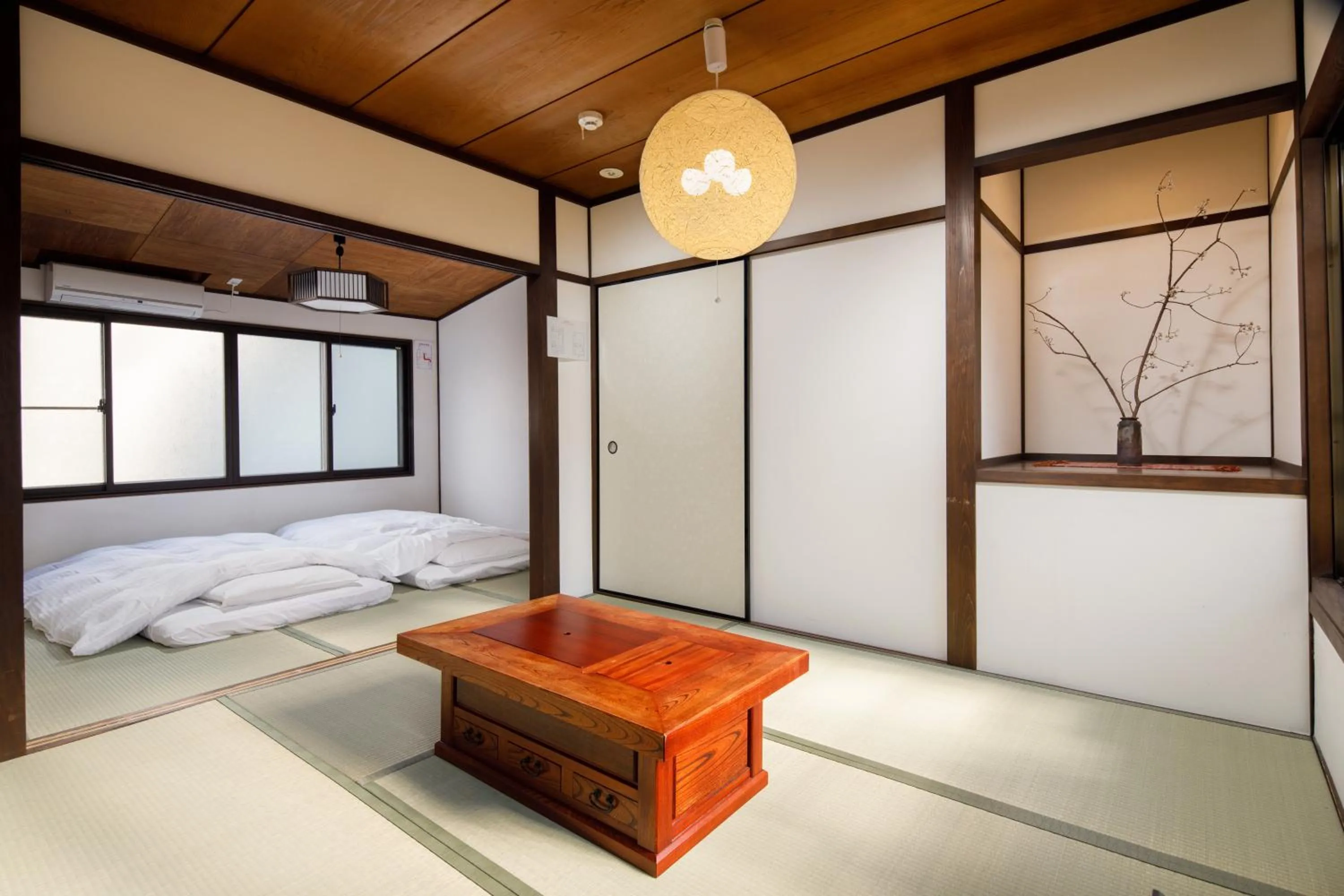 Photo of the whole room, Bed in Tsumugi Shichijo-Kagiyacho