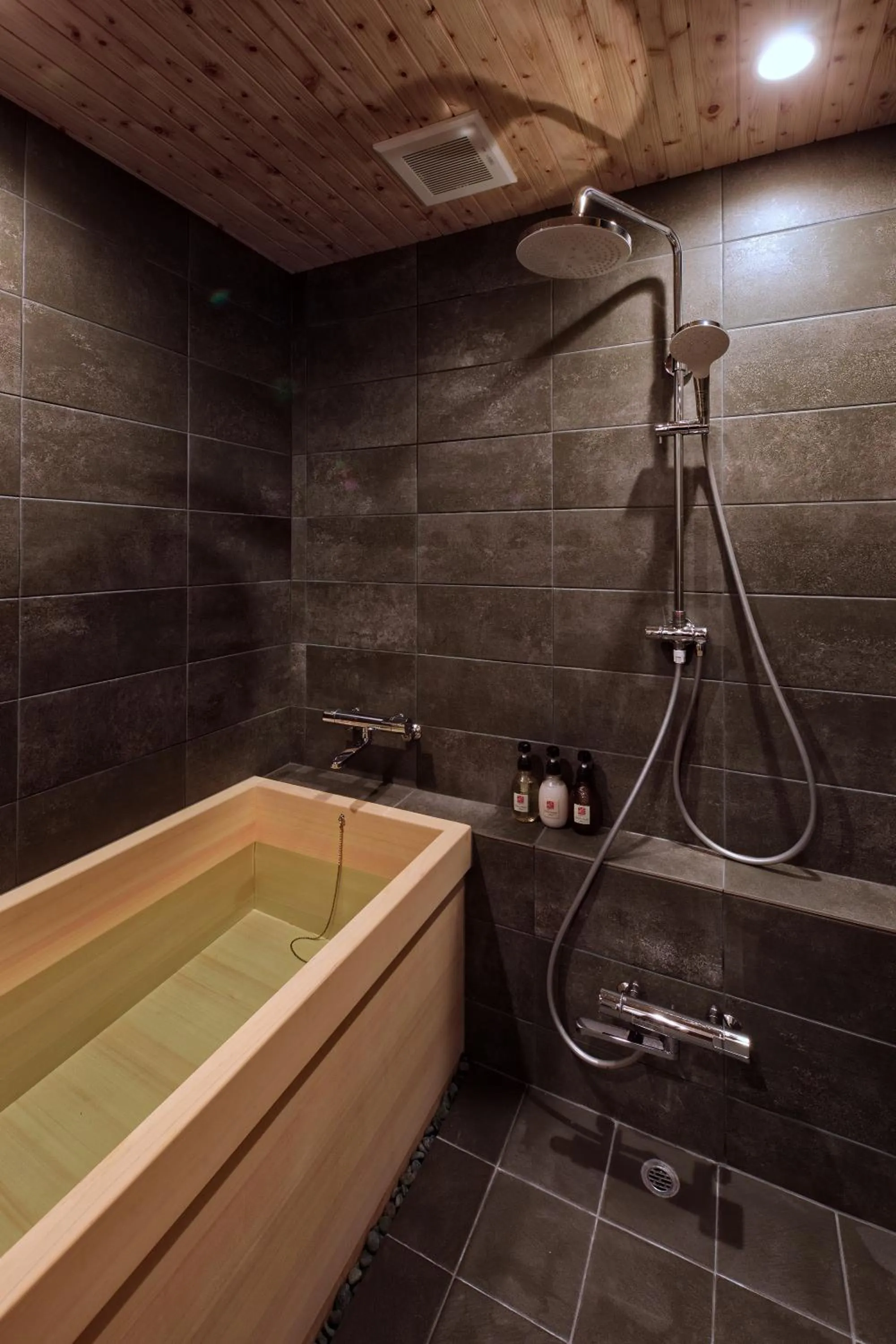 Bathroom in Tsumugi Shichijo-Kagiyacho