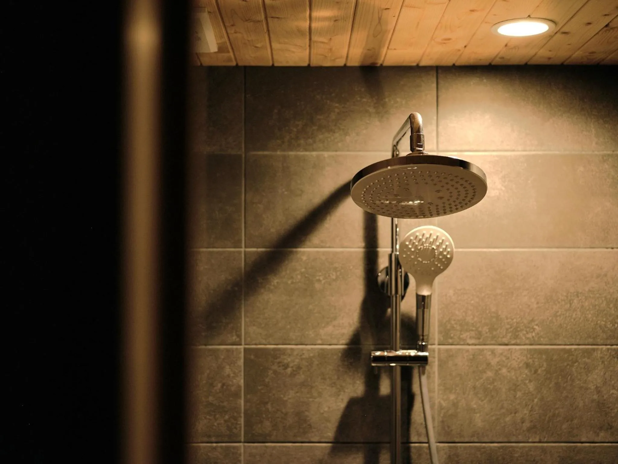 Shower in Tsumugi Shichijo-Kagiyacho