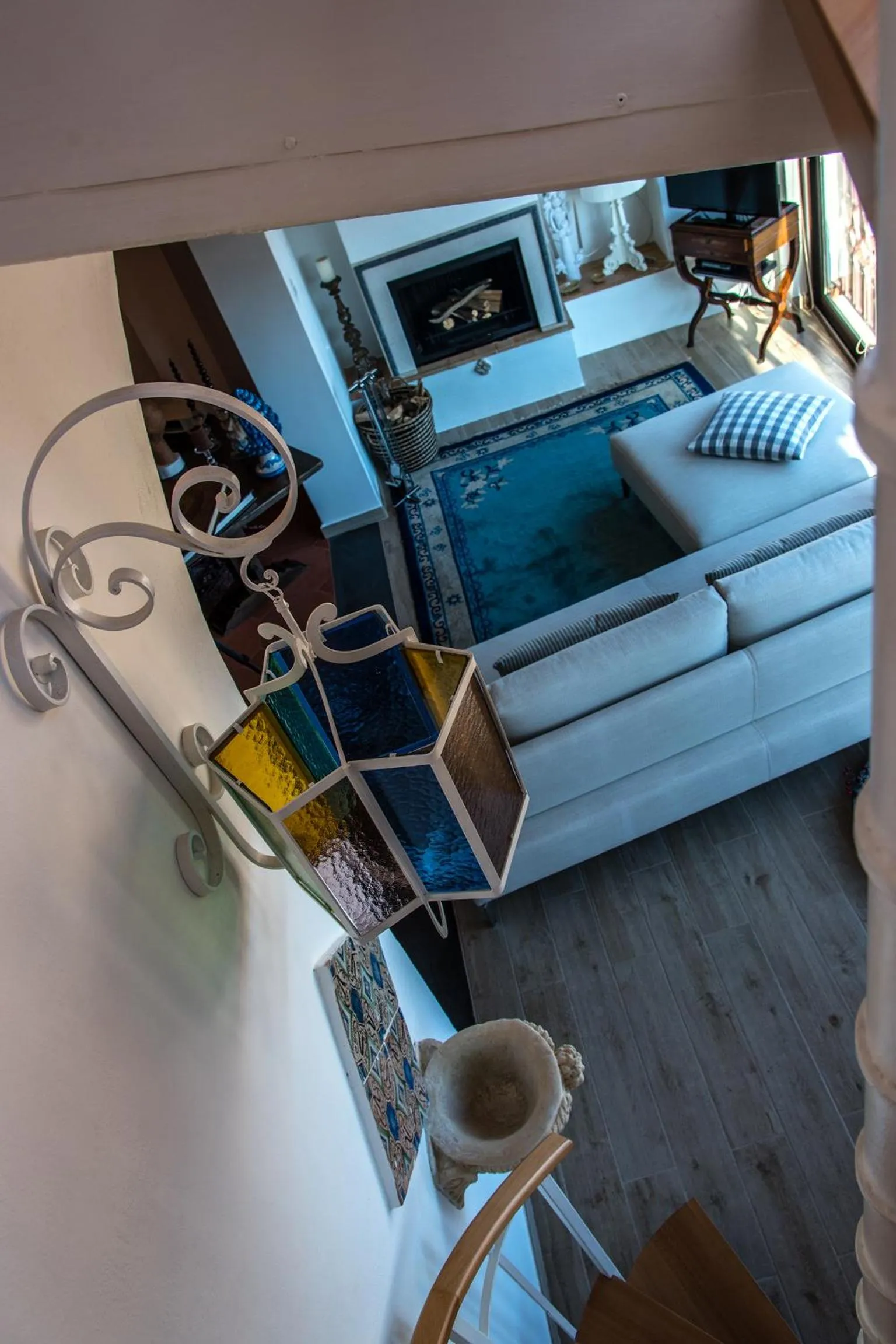 Decorative detail, Bed in Casa Aricò & Shatulle Suites