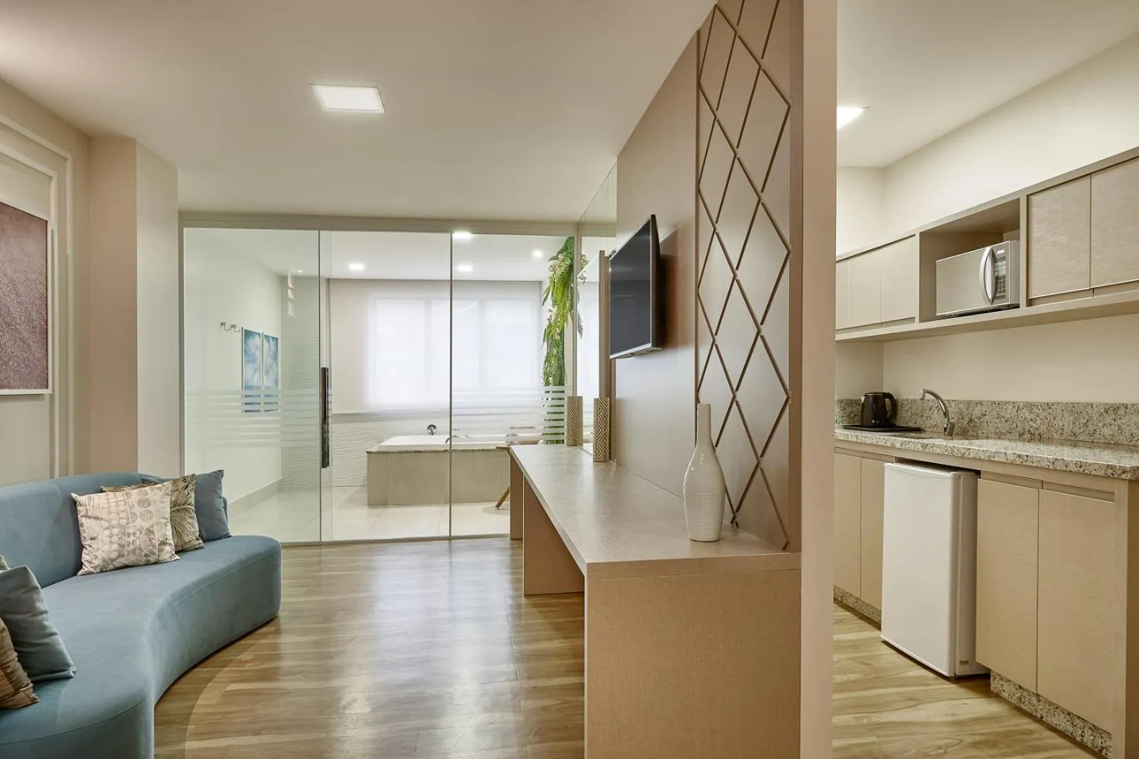 Hot Tub in Lefel Hotel