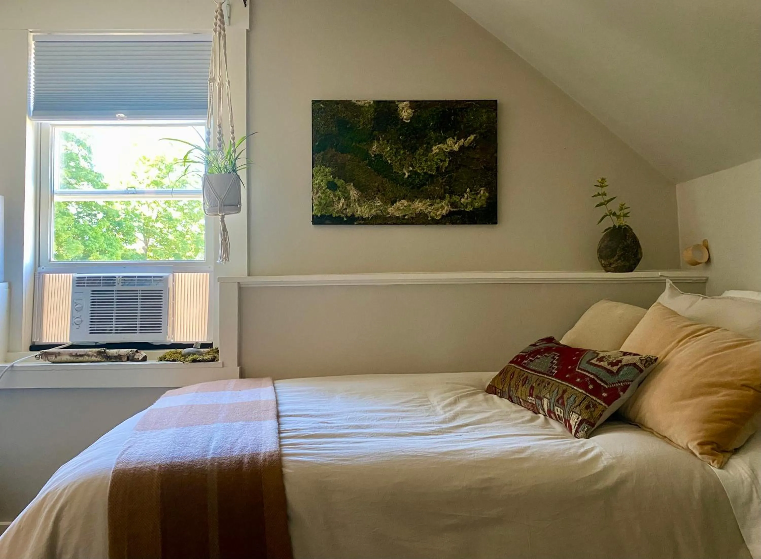 Bed in Craftsbury Farmhouse