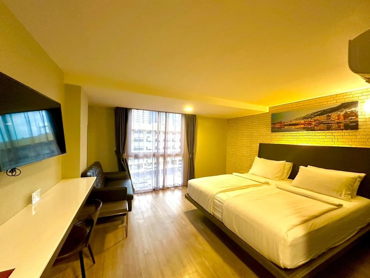 Bed in BB Glass House