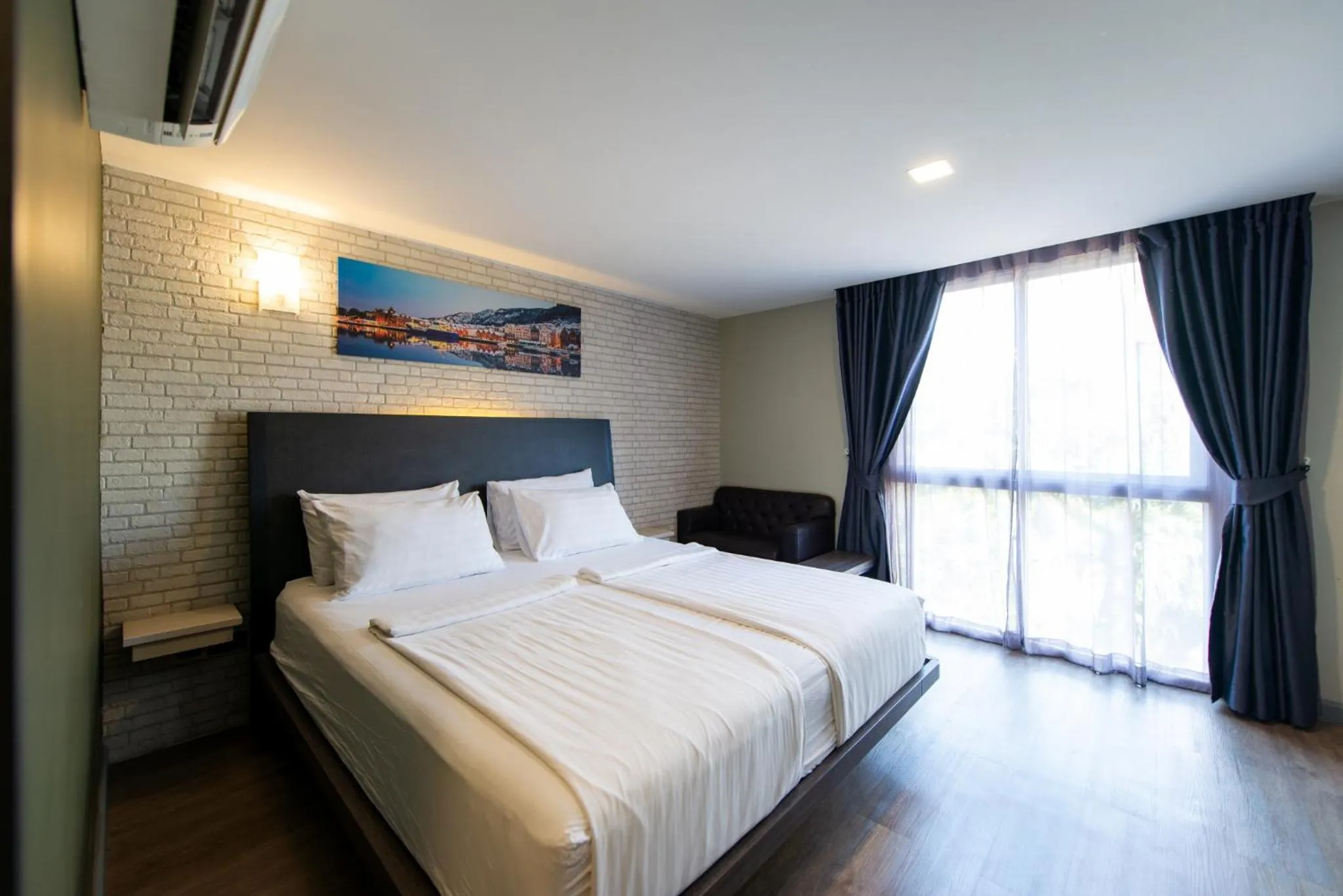 Bed in BB Glass House บีบี กลาสเฮ้าส์