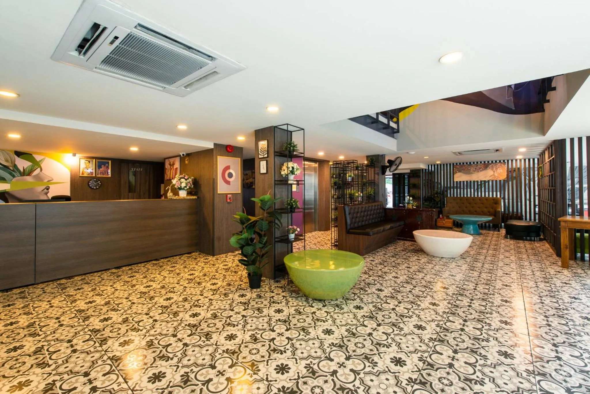 BB Glass House บีบี กลาสเฮ้าส์