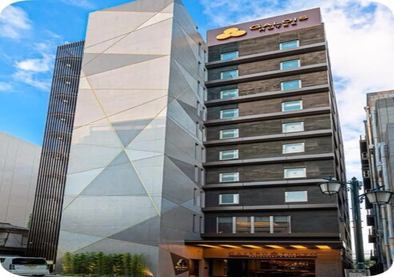 Facade/entrance in Galois Hotel Shinokubo