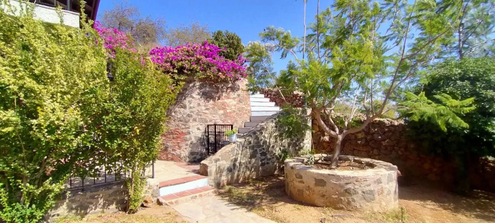 Şato Triopia Butik Otel