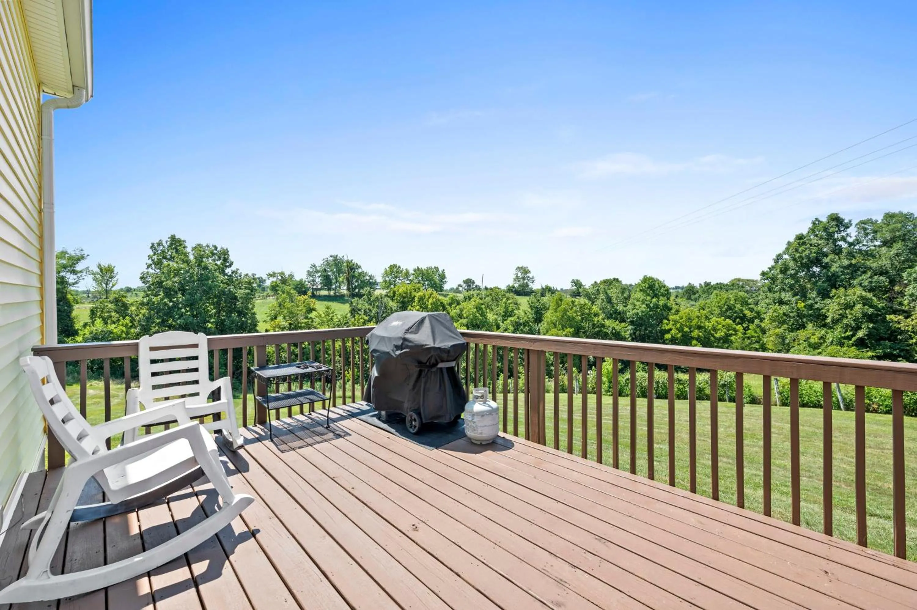 Country Lodge for 18, With Pool and Pond, Near Ark