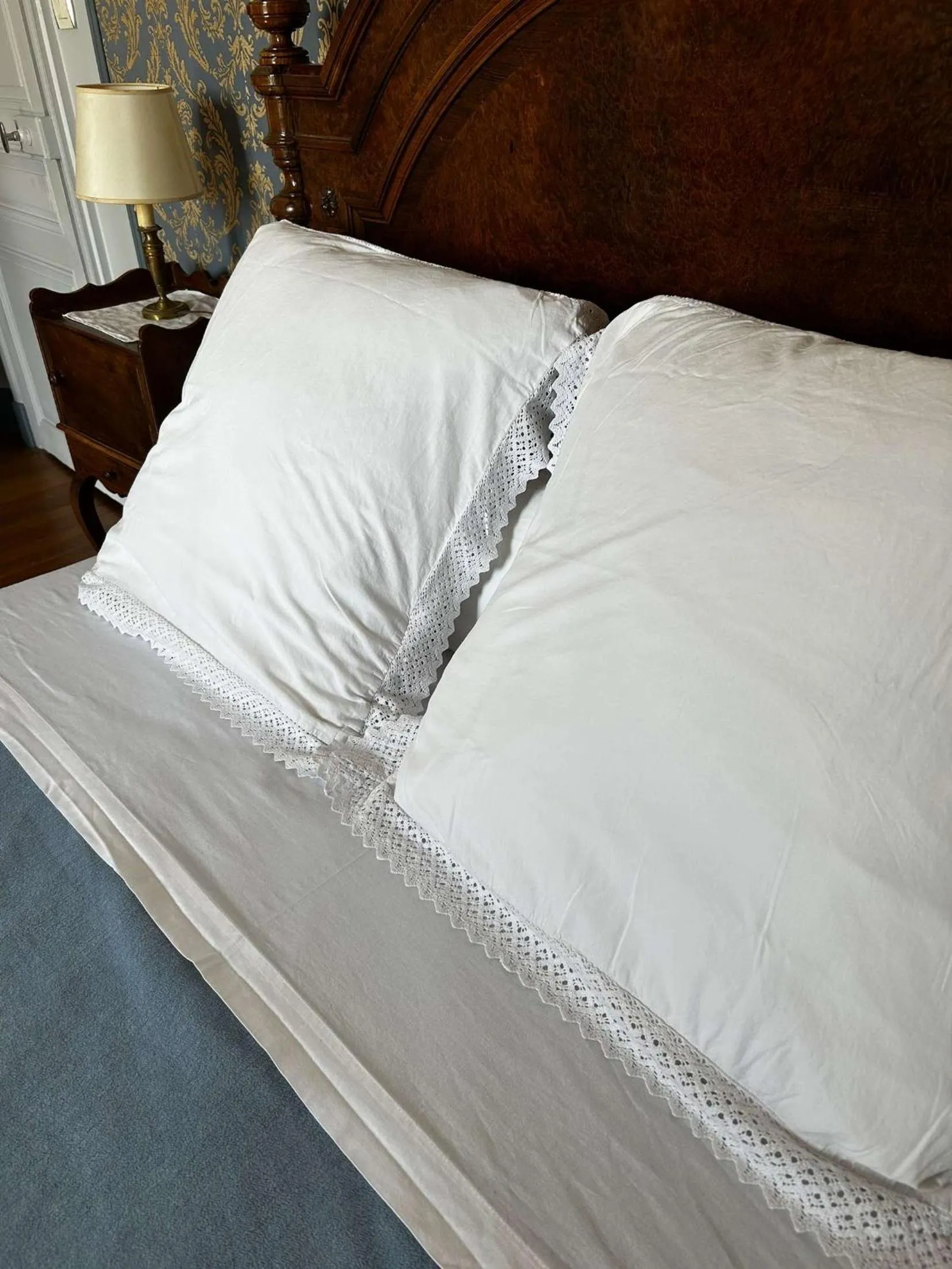 Bed in Château de Mongazon