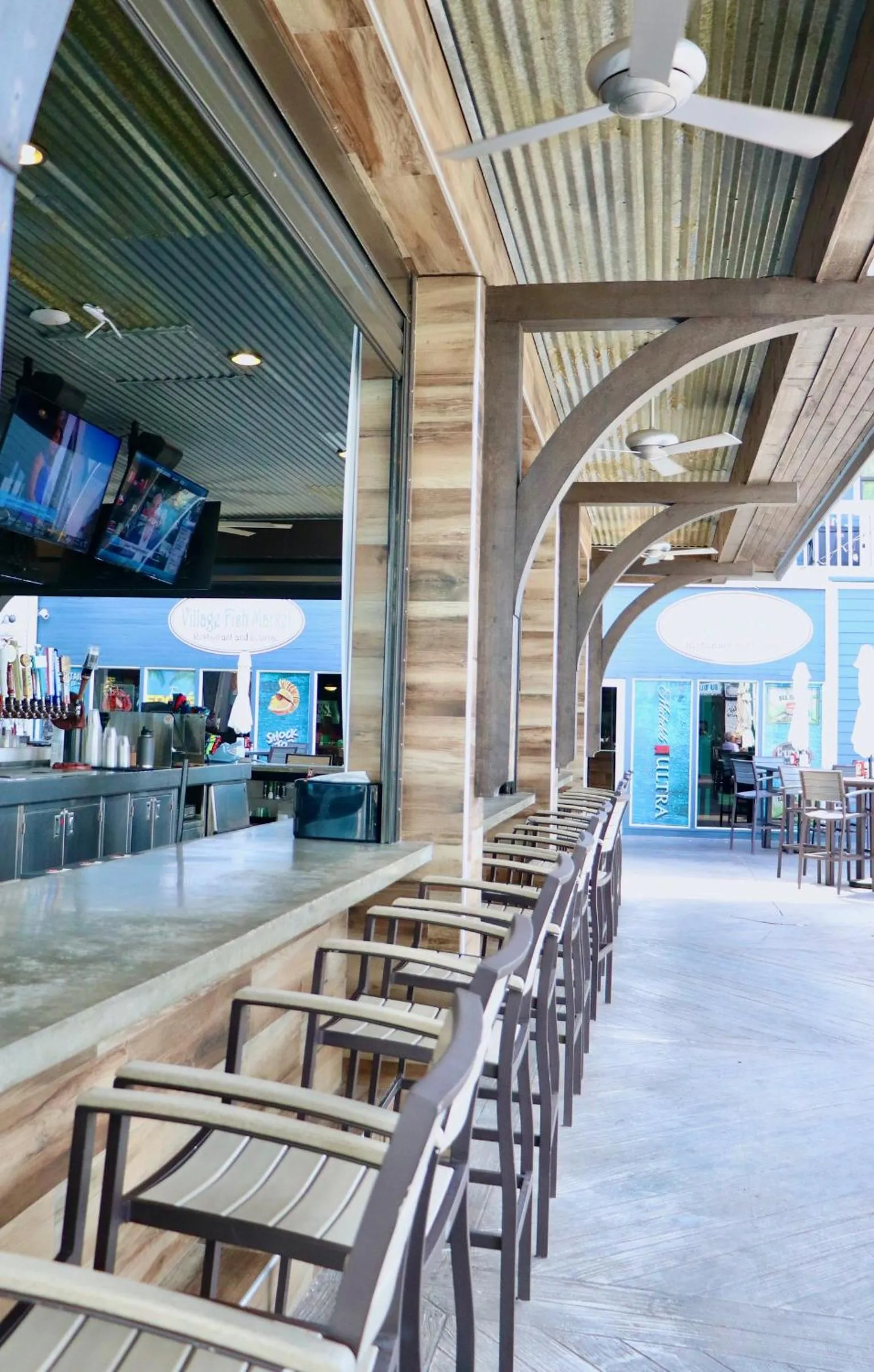 Restaurant/places to eat in The Suites at Fishermen's Village - 2 Bedroom Suites