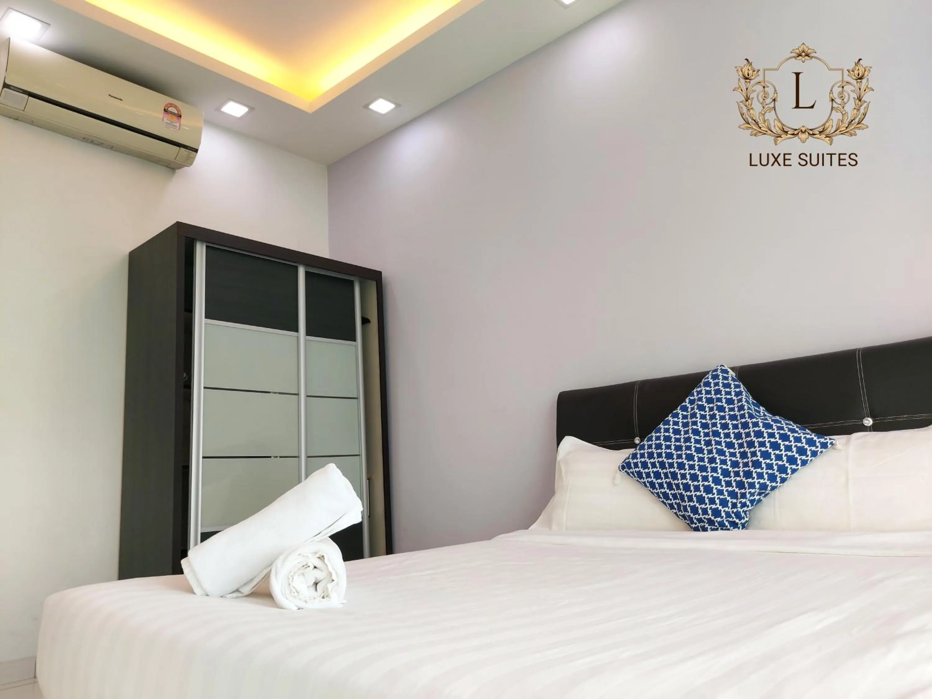 Bed in Luxe Suites at Skyloft