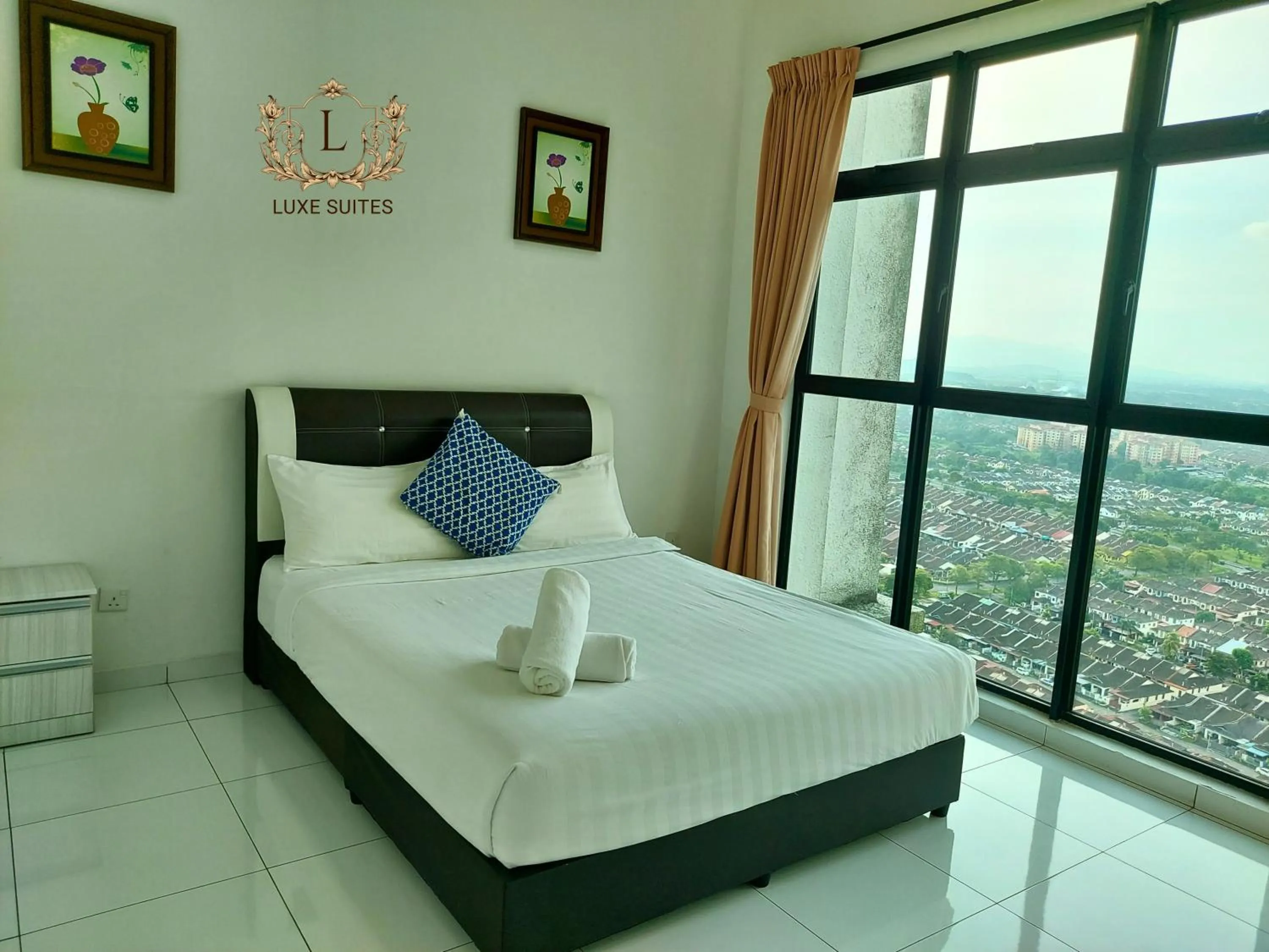 Bed in Luxe Suites at Skyloft