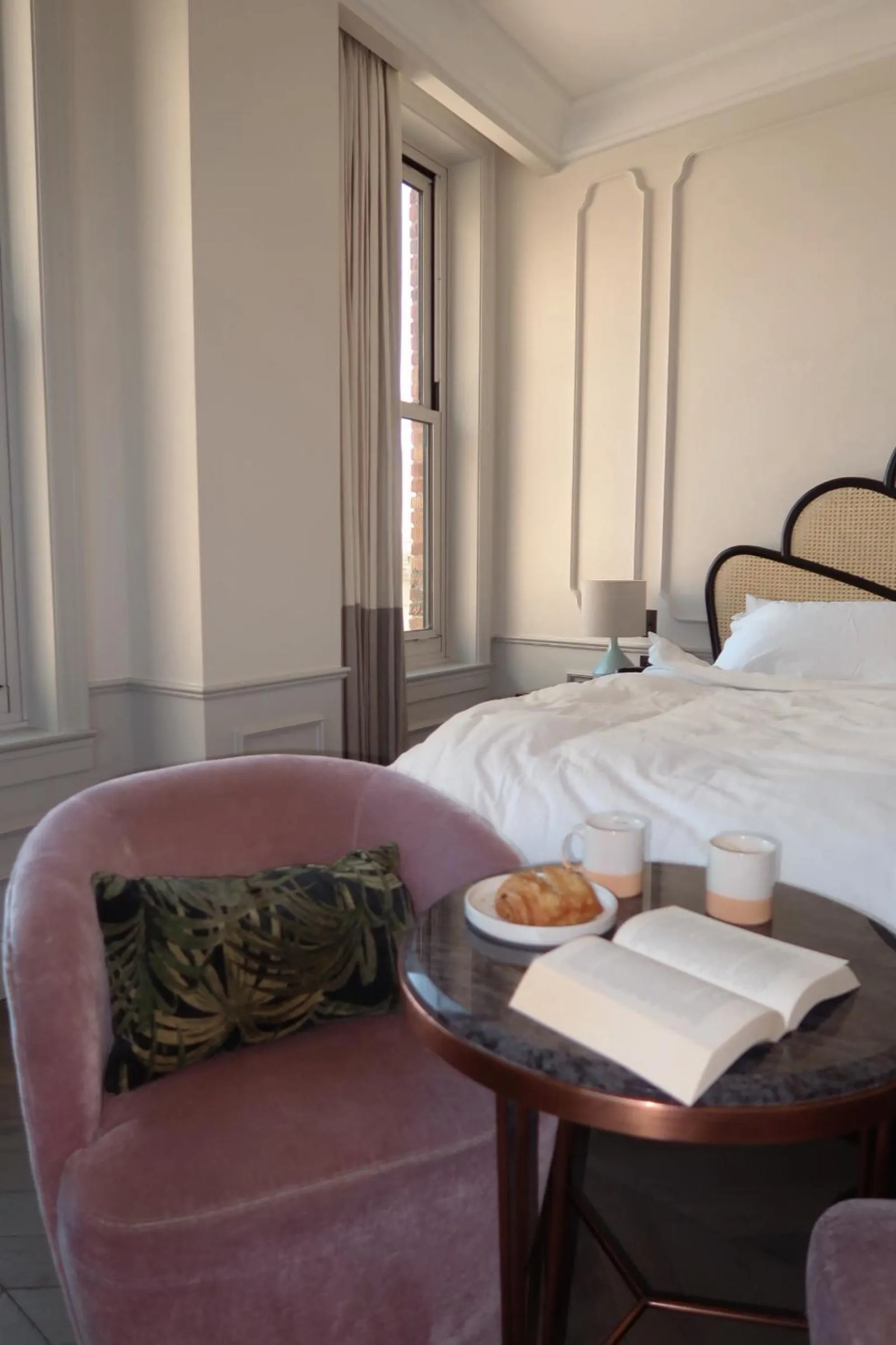 Breakfast, Bed in The Hoxton, Downtown LA