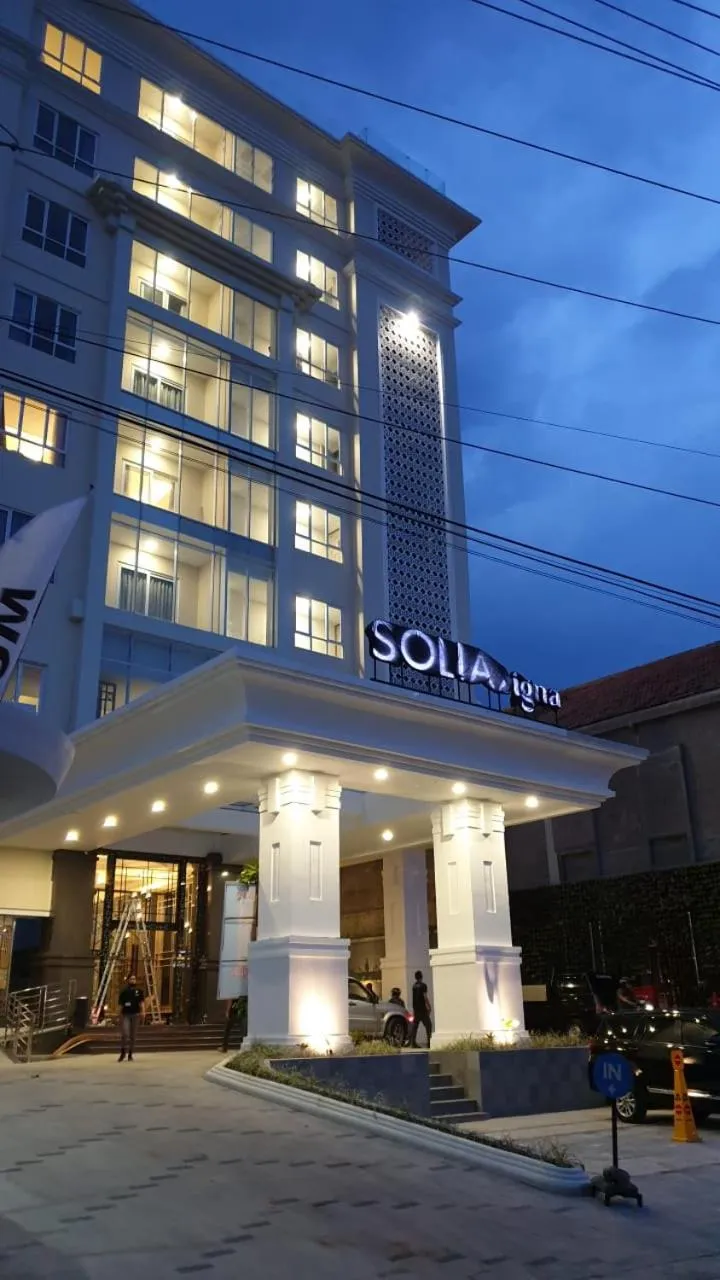 Property building in Zigna Kampung Batik