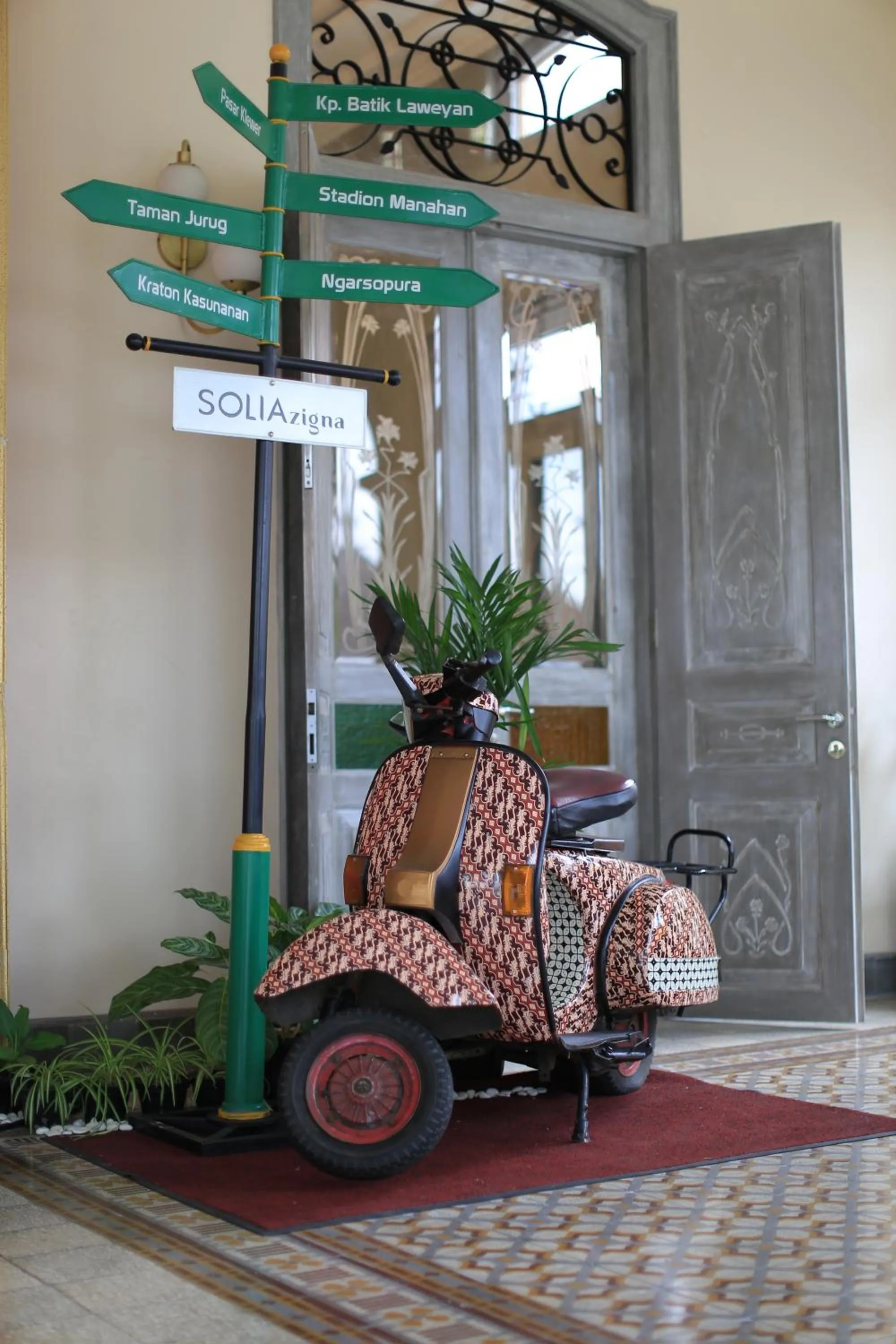 Restaurant/places to eat in Zigna Kampung Batik