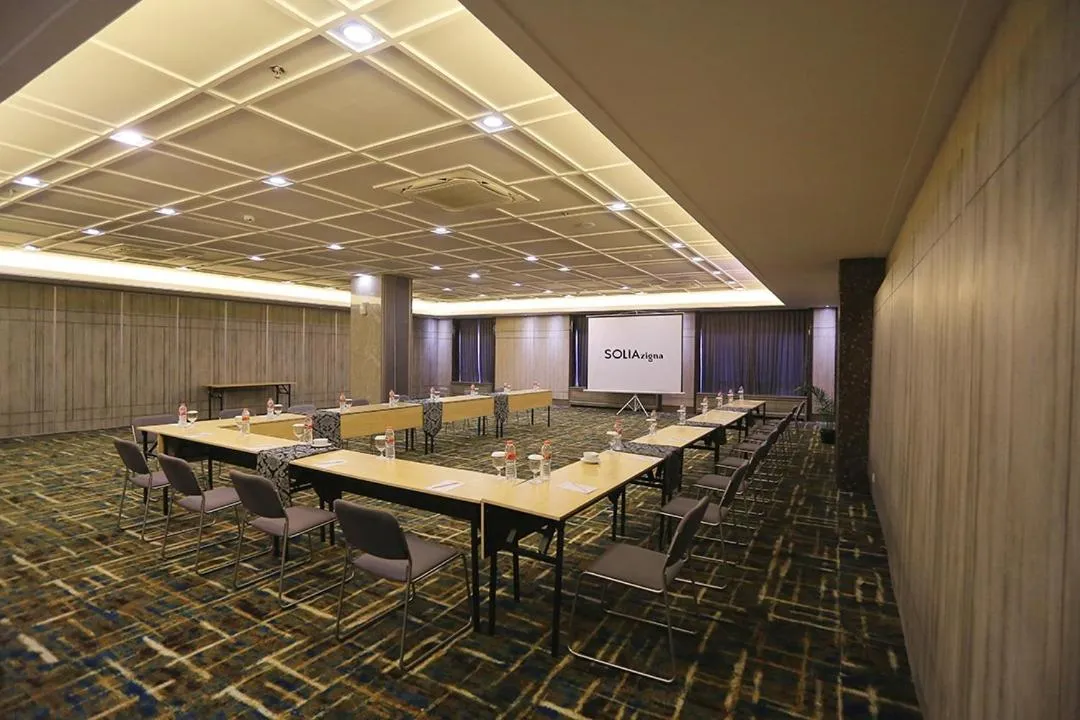 Meeting/conference room in Zigna Kampung Batik