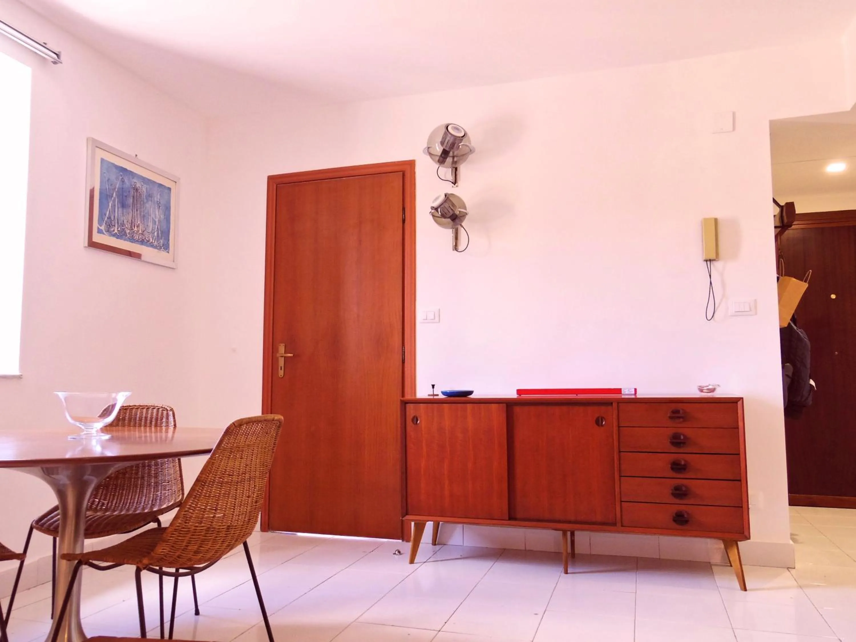 Living room in home.70 Carini