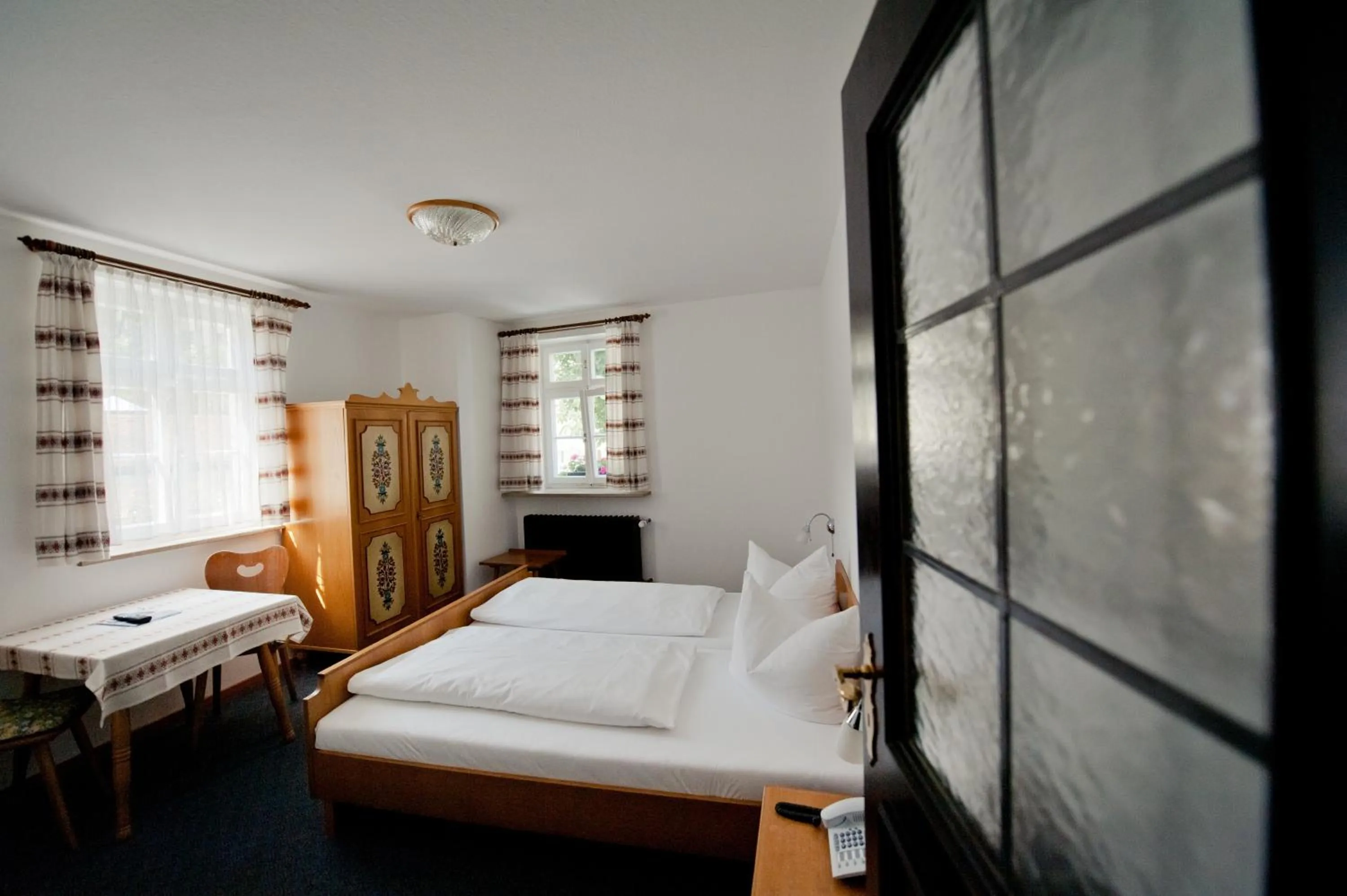 Photo of the whole room, Bed in Hotel Alt-Ringlein