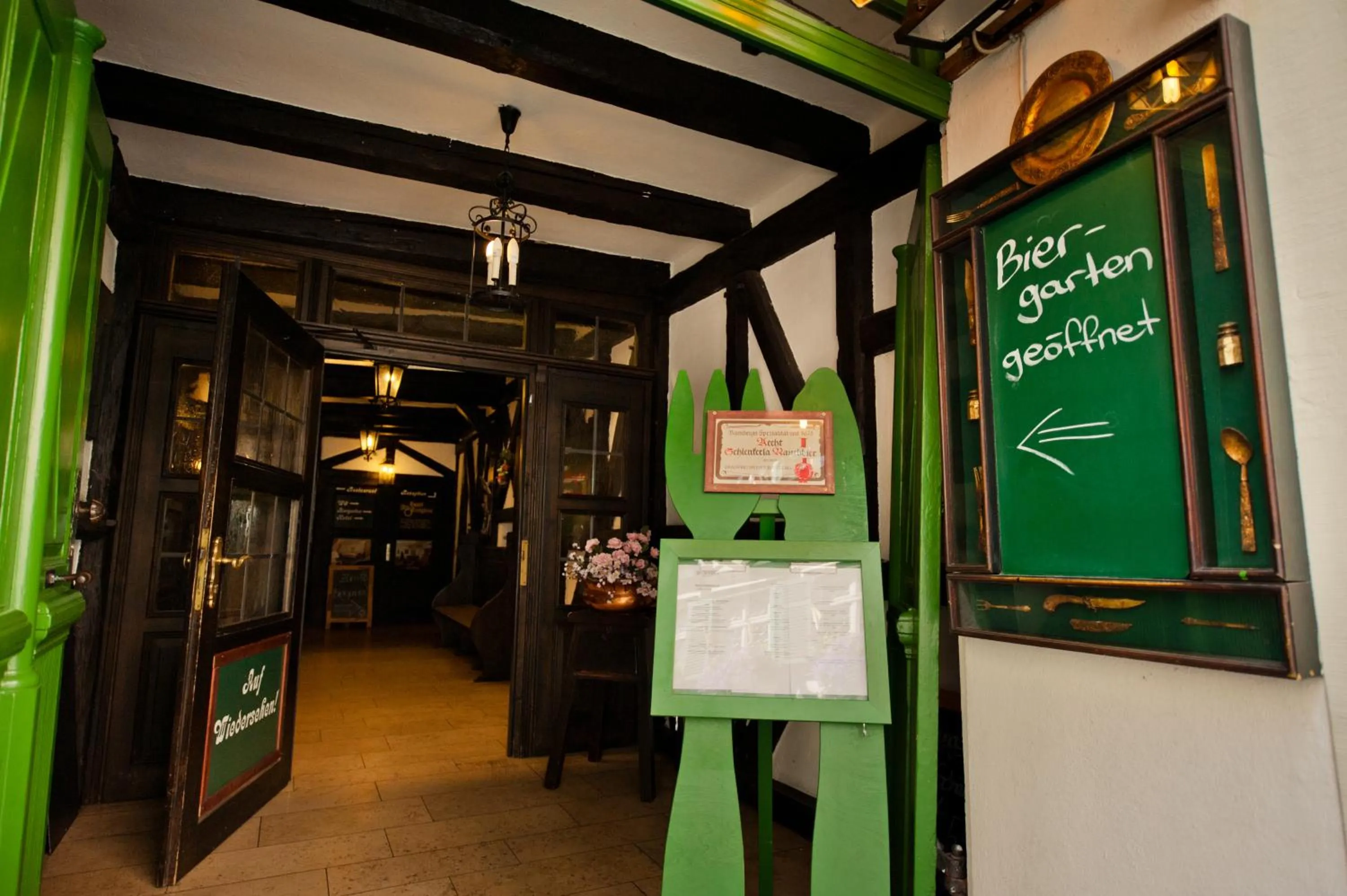 Restaurant/places to eat in Hotel Alt-Ringlein