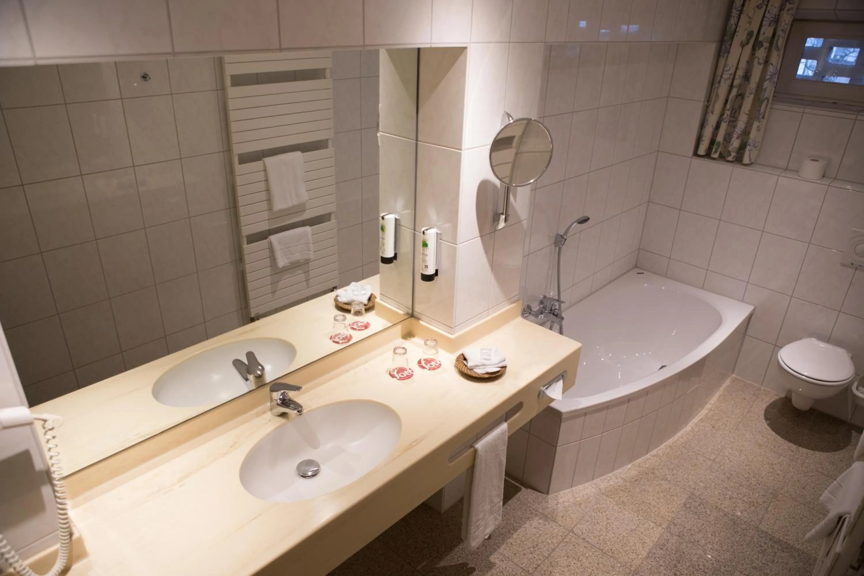 Bathroom in JOTT Wolfsburg-Sandkamp FREE PARKING