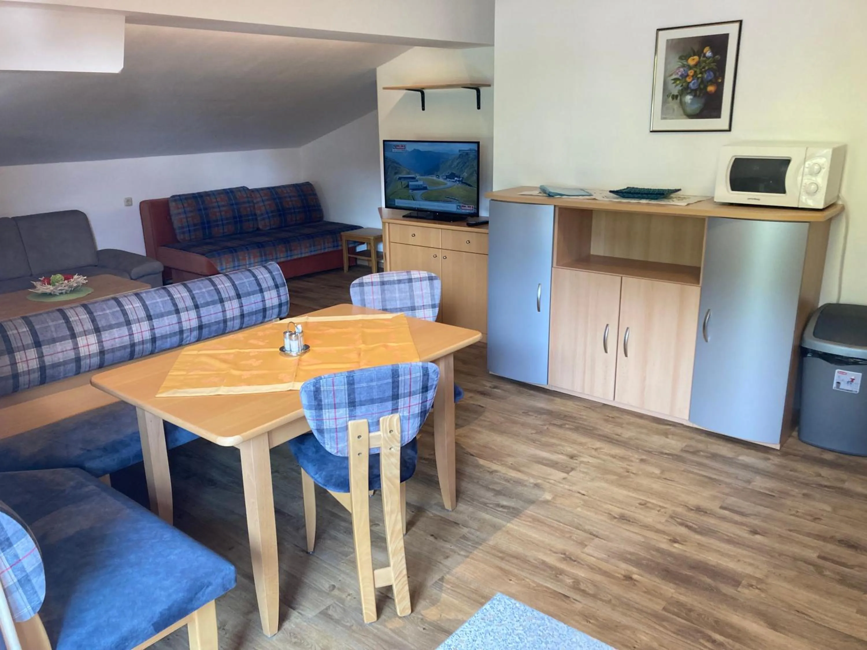 Living room in Hotel Garni Siegmundshof - inclusive Joker Card im Sommer