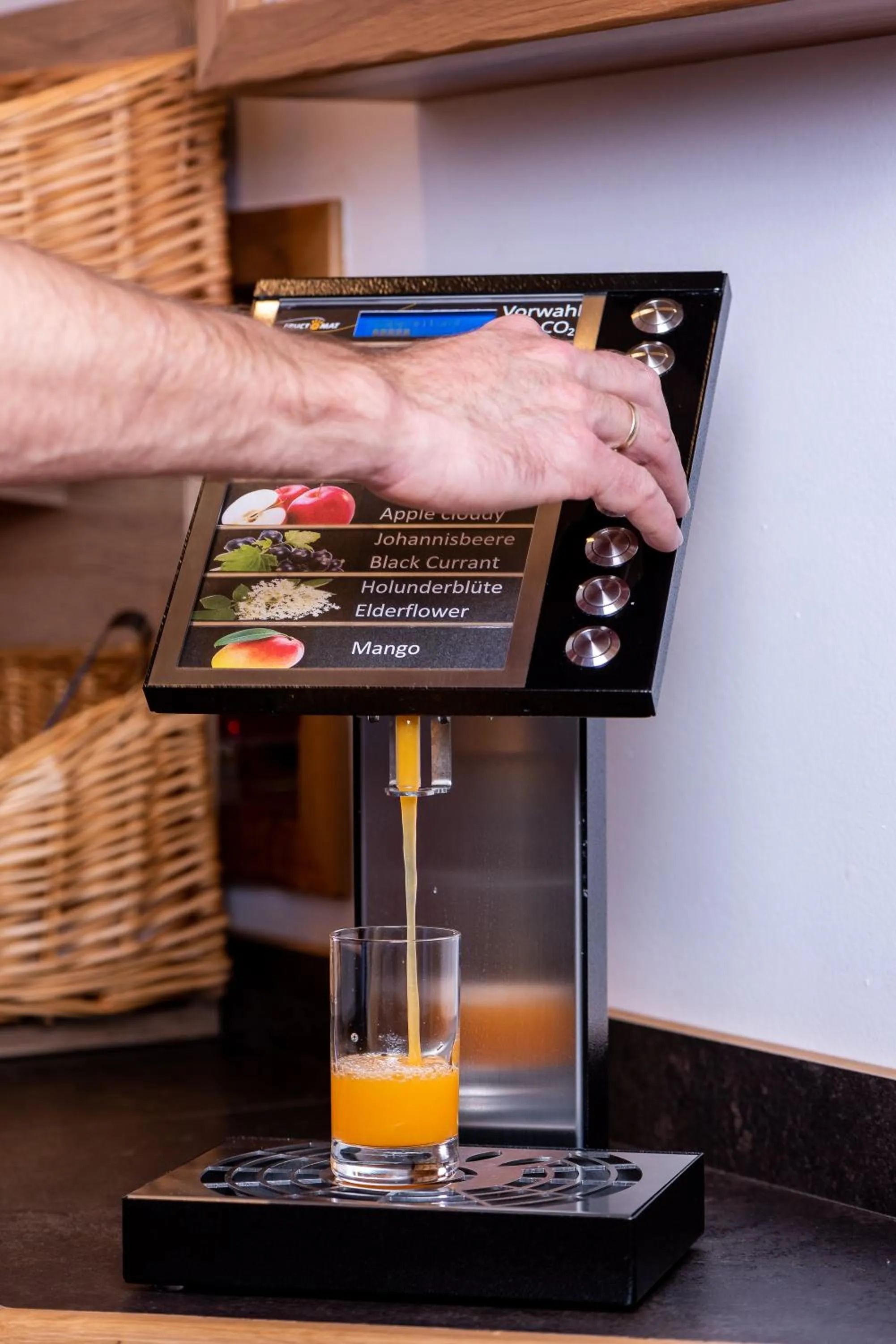 Buffet breakfast in Hotel Garni Siegmundshof - inclusive Joker Card im Sommer