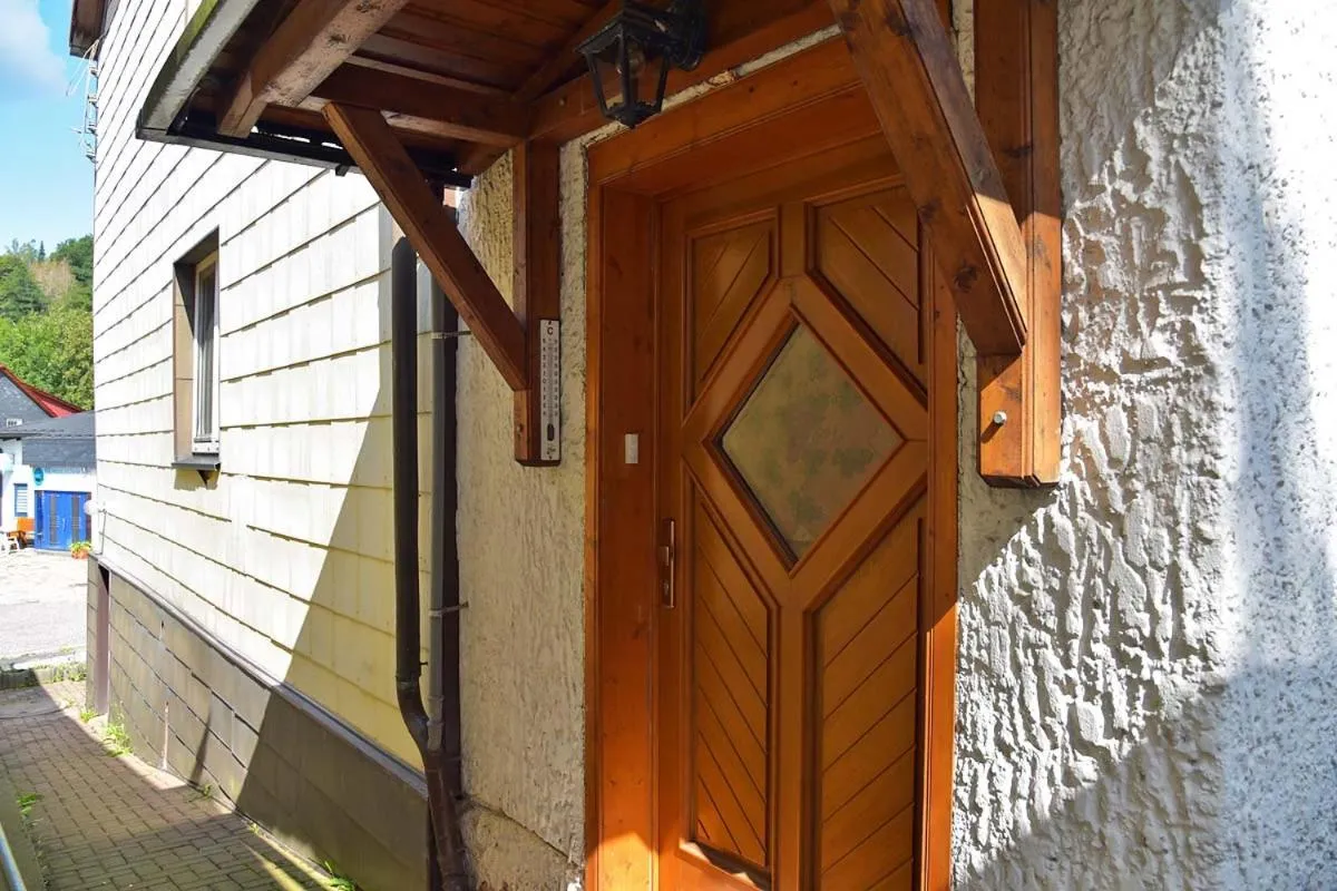 Facade/entrance in Monteurhaus-Arbeiterunterkunft Haus Markus Suhl