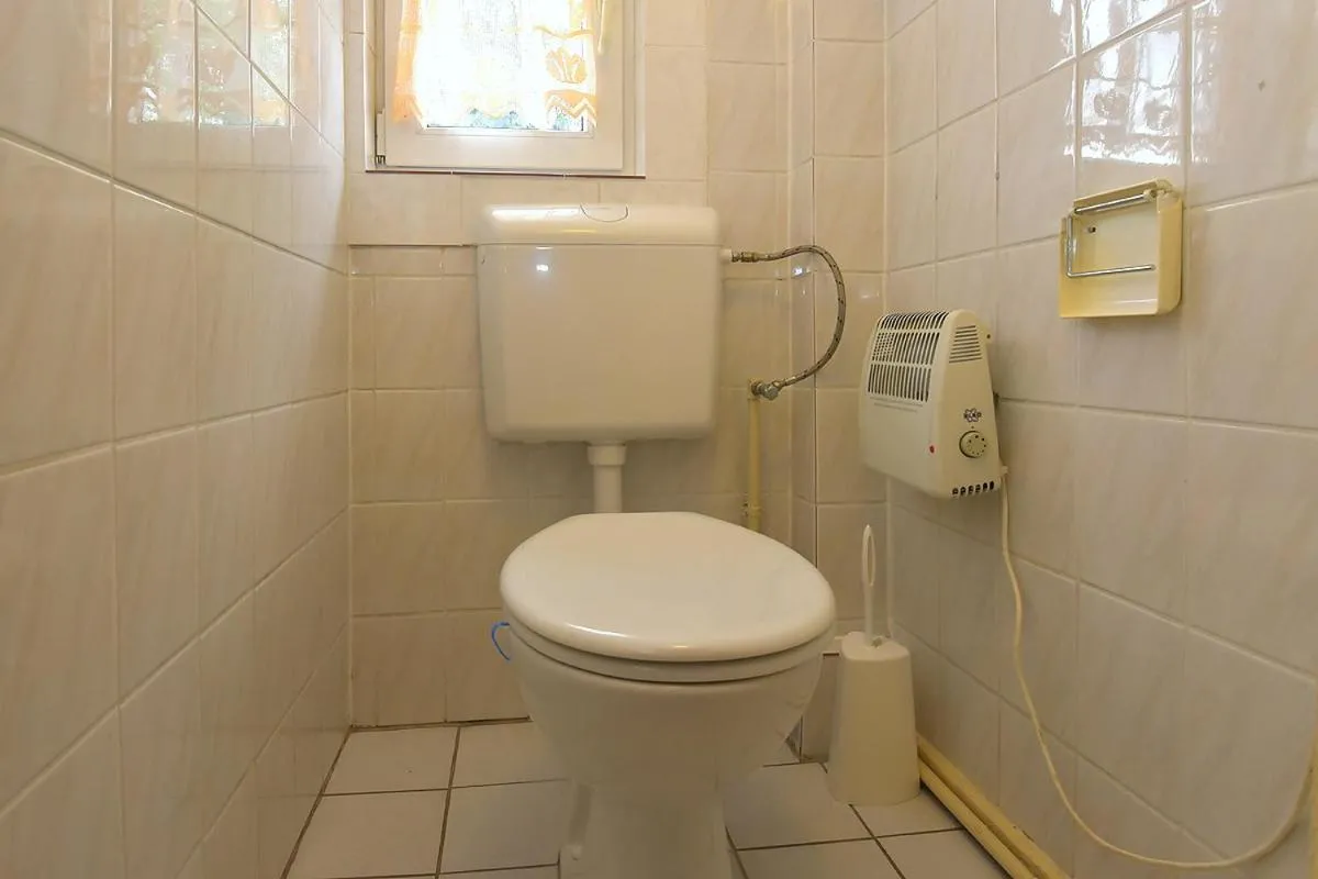 Toilet in Monteurhaus-Arbeiterunterkunft Haus Markus Suhl