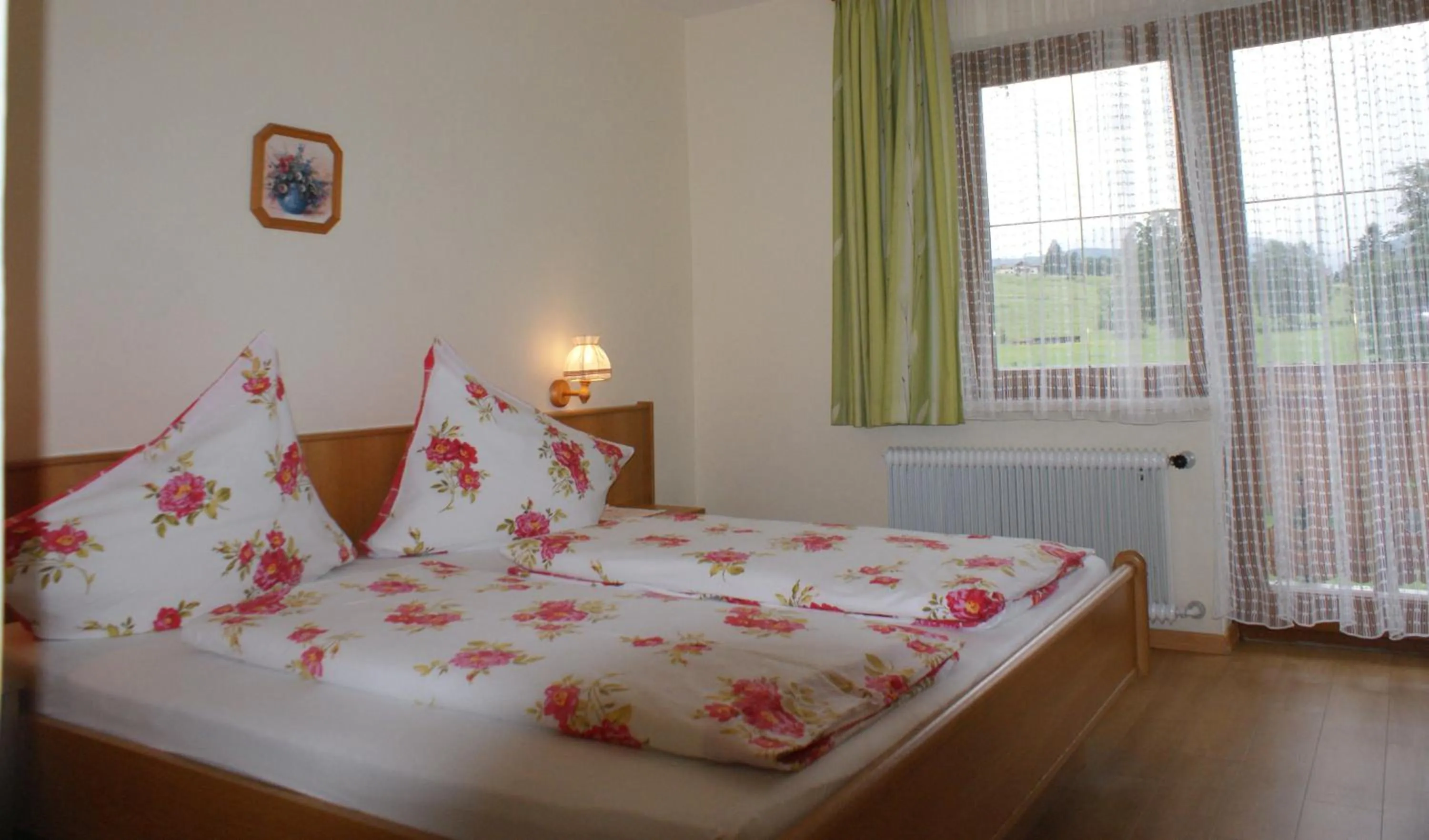 Photo of the whole room, Bed in Pension Stammerhof