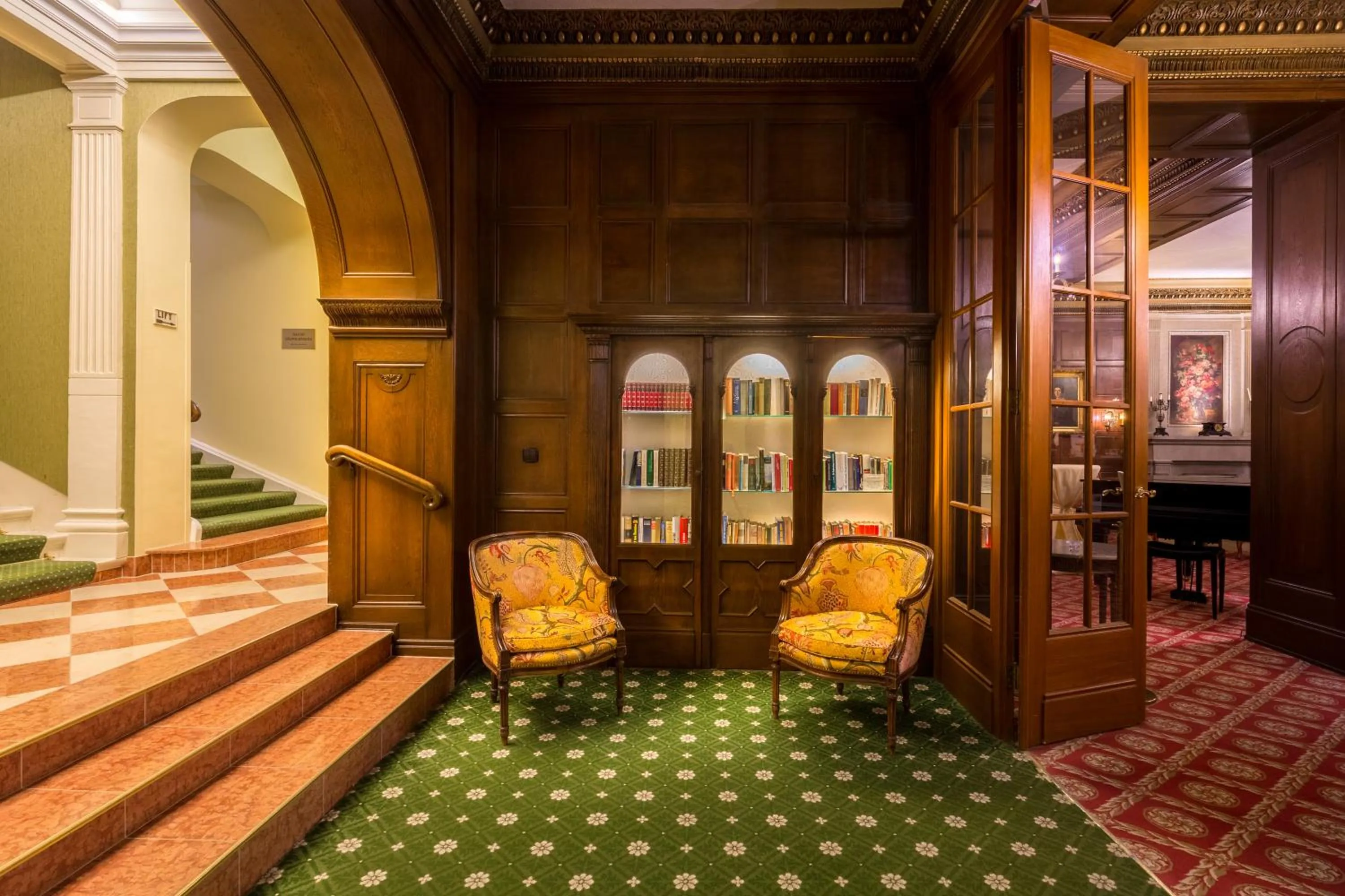 Decorative detail in Atlantic Parkhotel