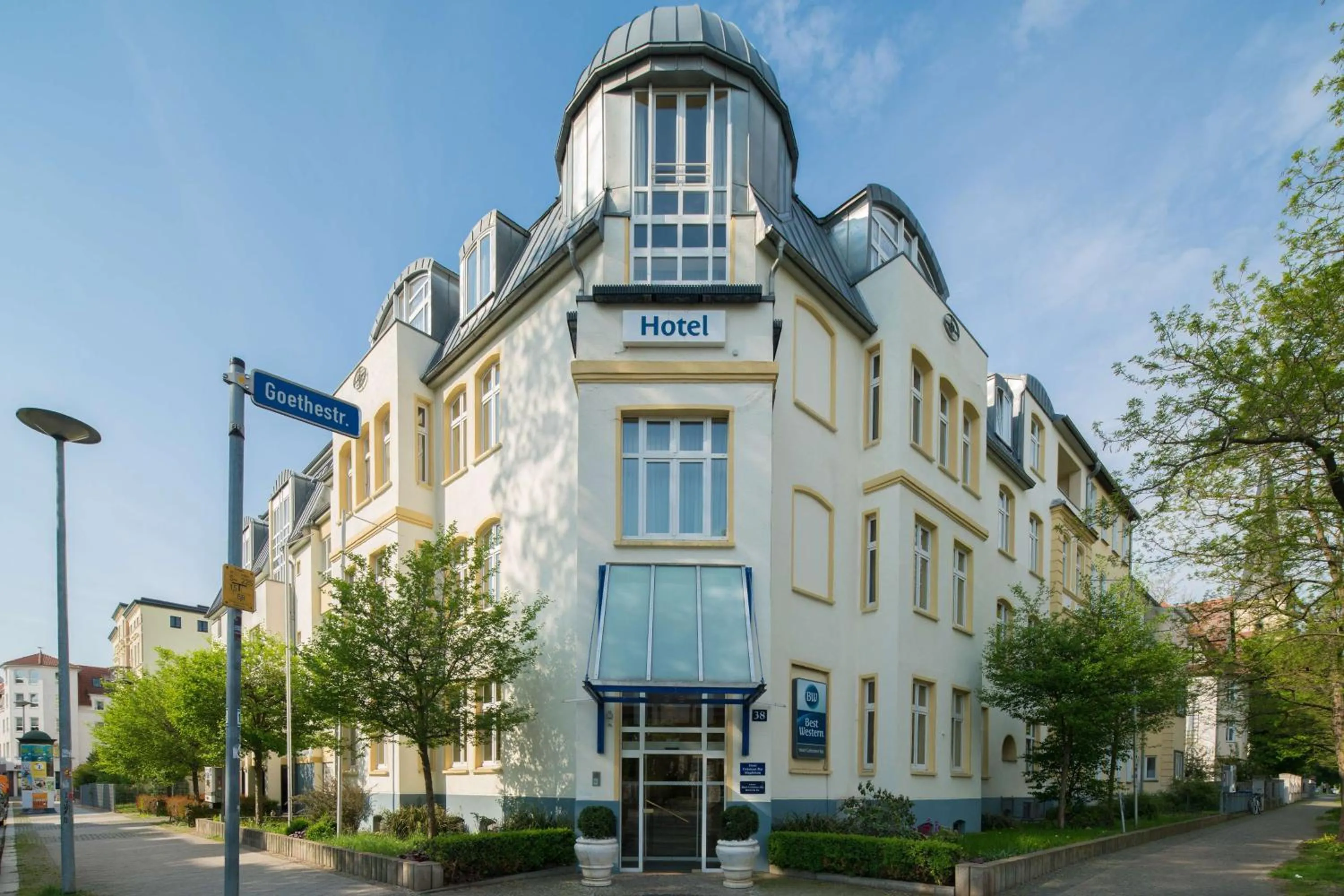 Property building in Best Western Hotel Geheimer Rat