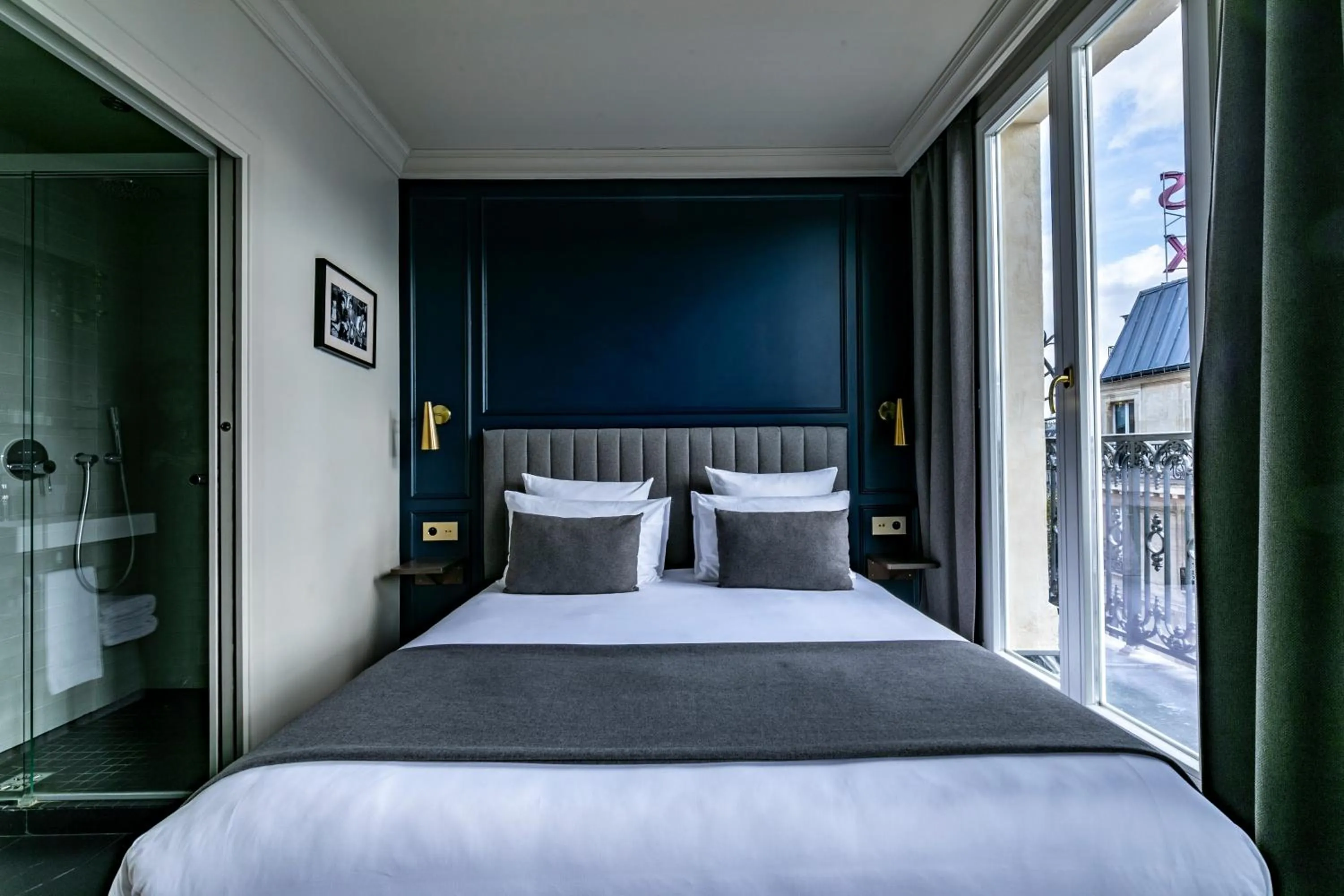 Bed in Maison Barbès