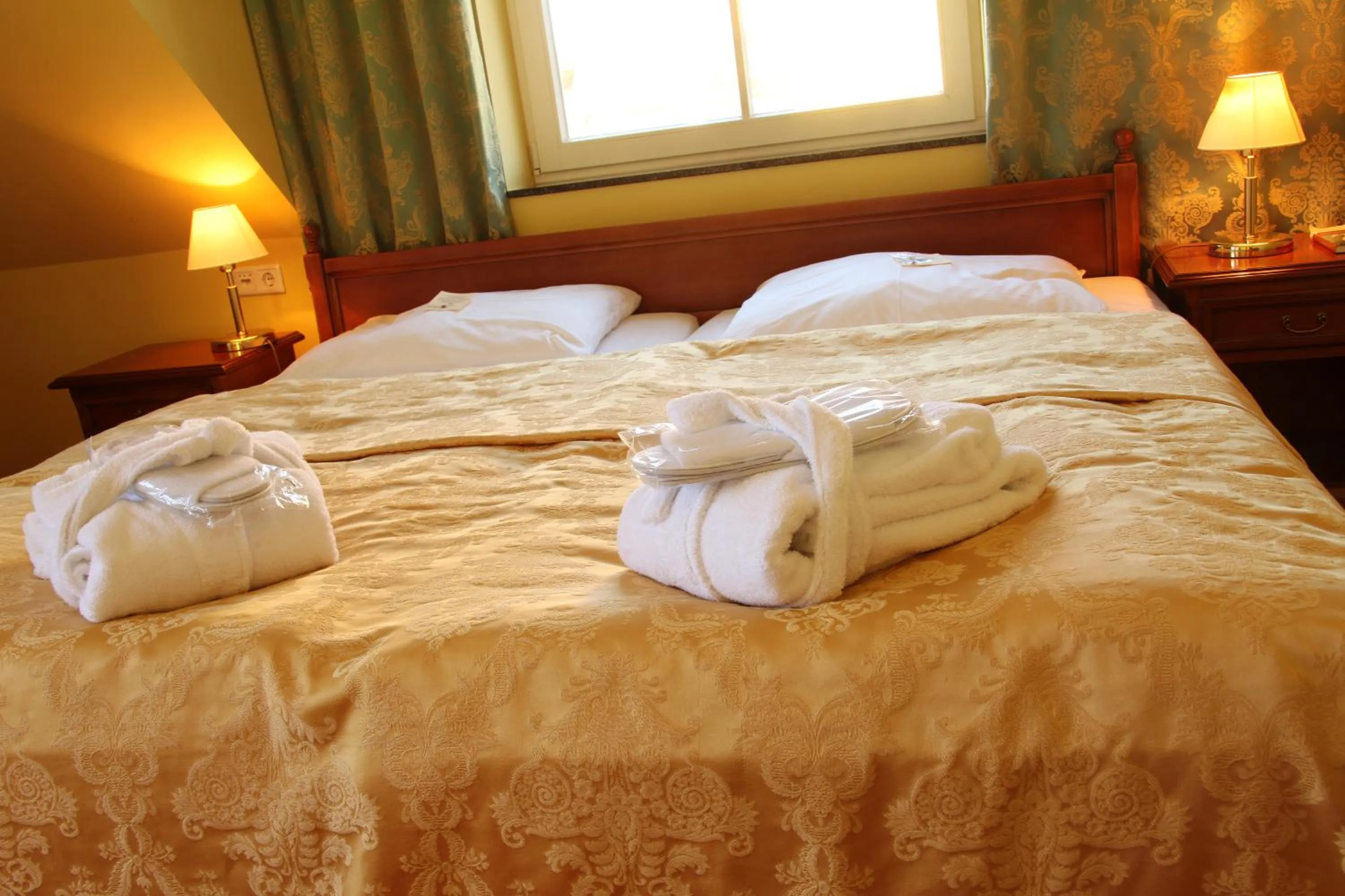 Bed in Strandhotel Deichgraf Graal-Müritz