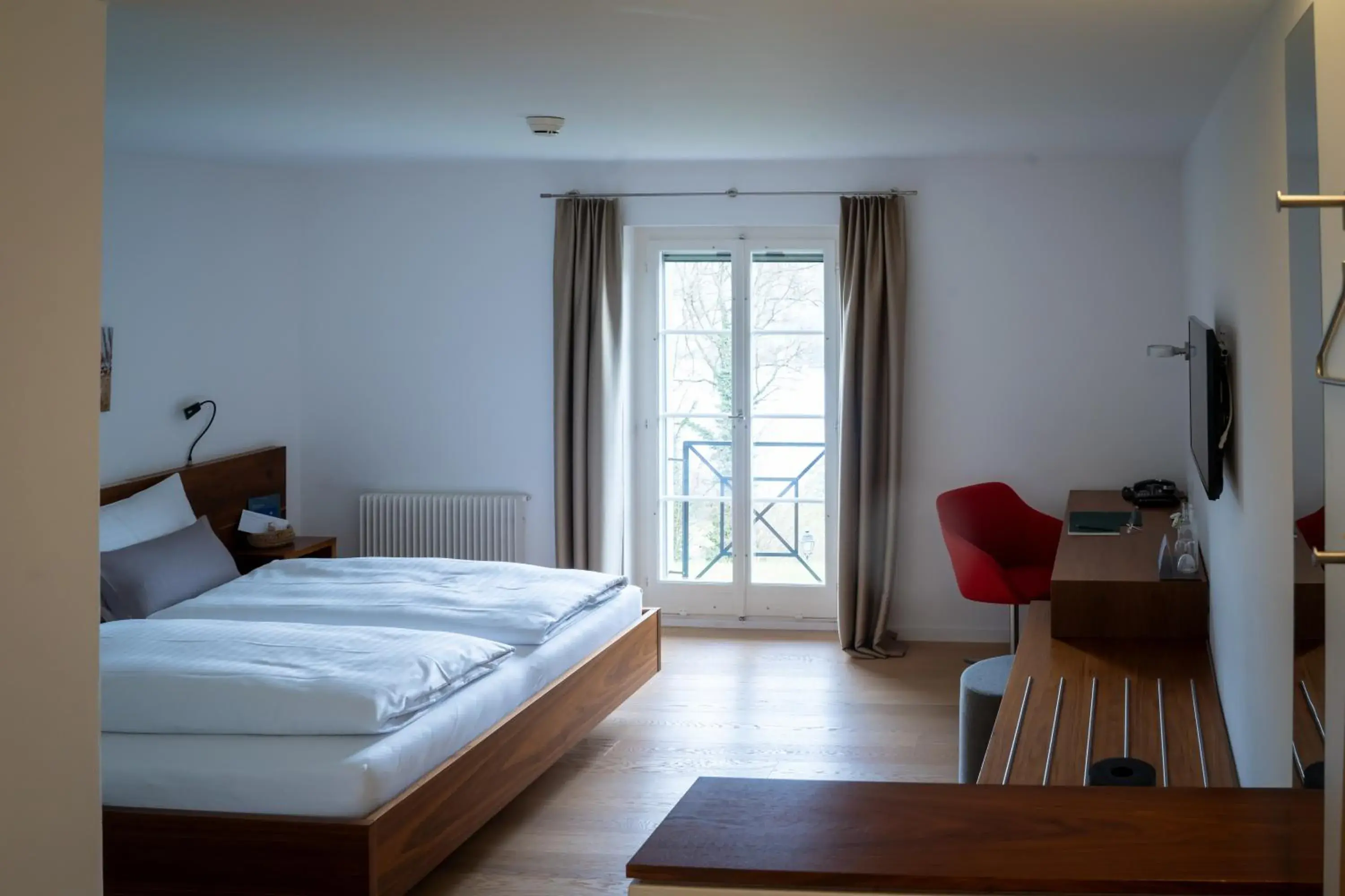 Double Room with Lake View in Schloss Freudenfels Double Room with Lake View in Schloss Freudenfels