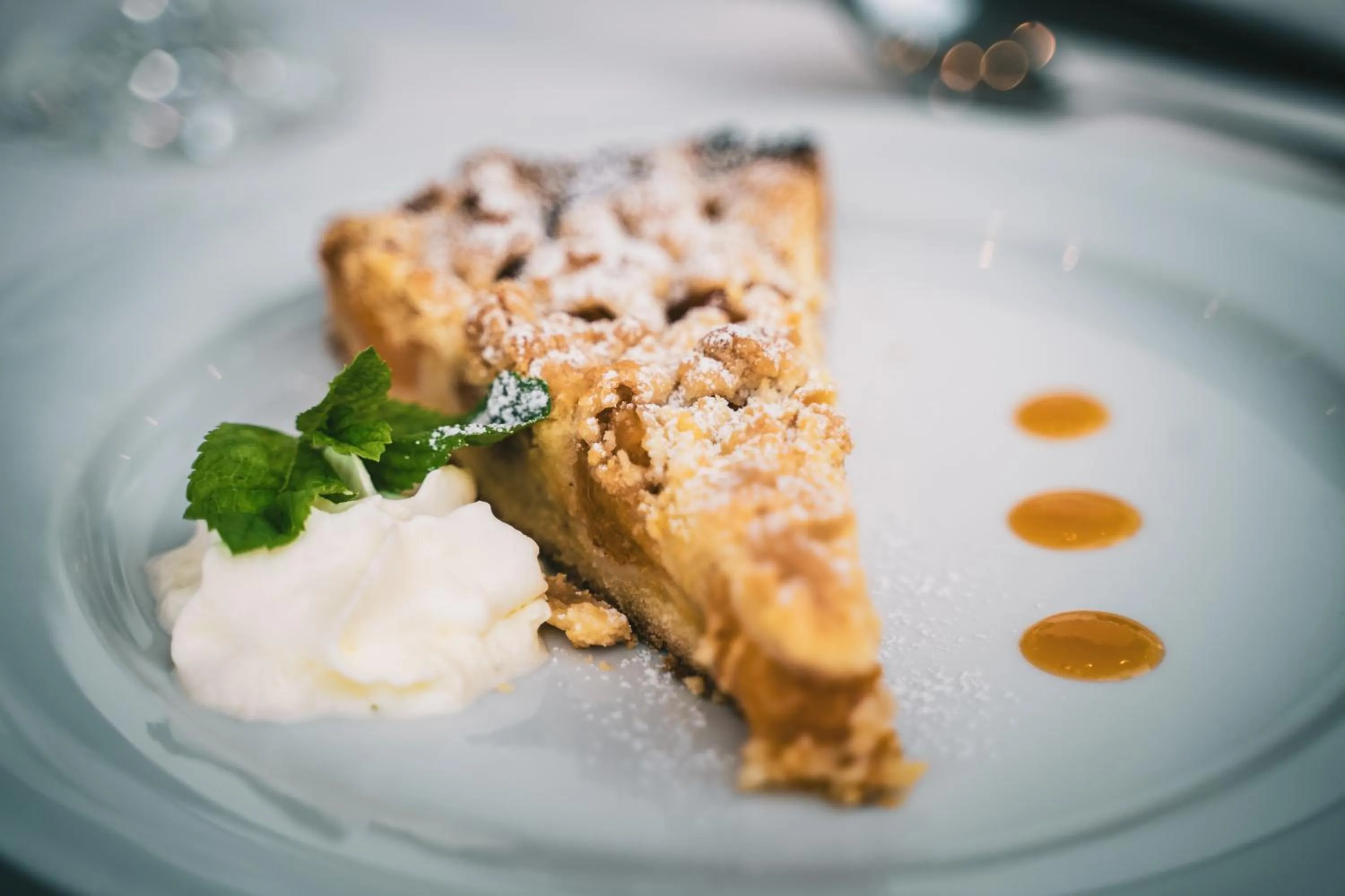 Restaurant/places to eat in Schloss Freudenfels