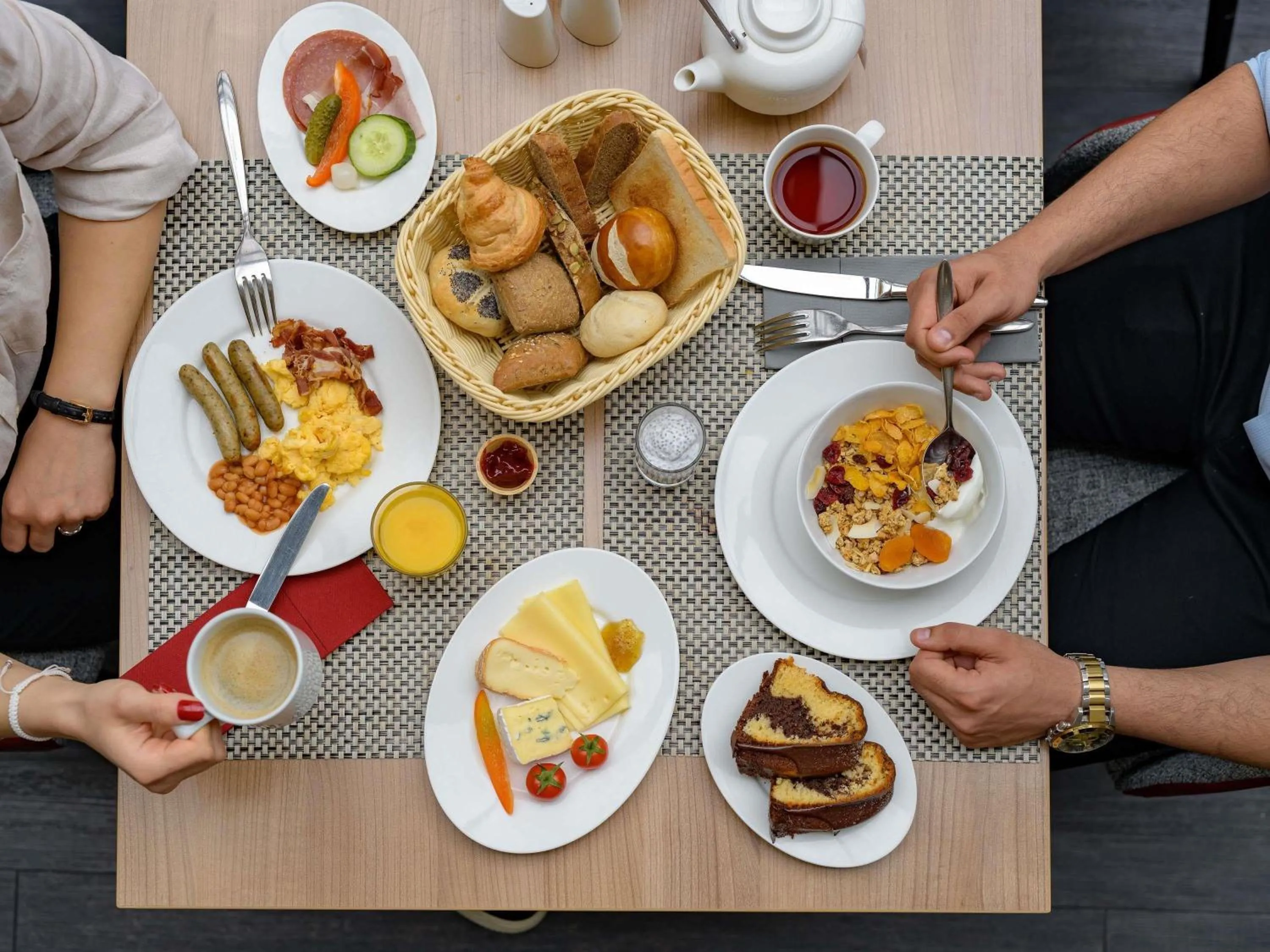 Restaurant/places to eat in Mercure Hotel Stuttgart Airport Messe