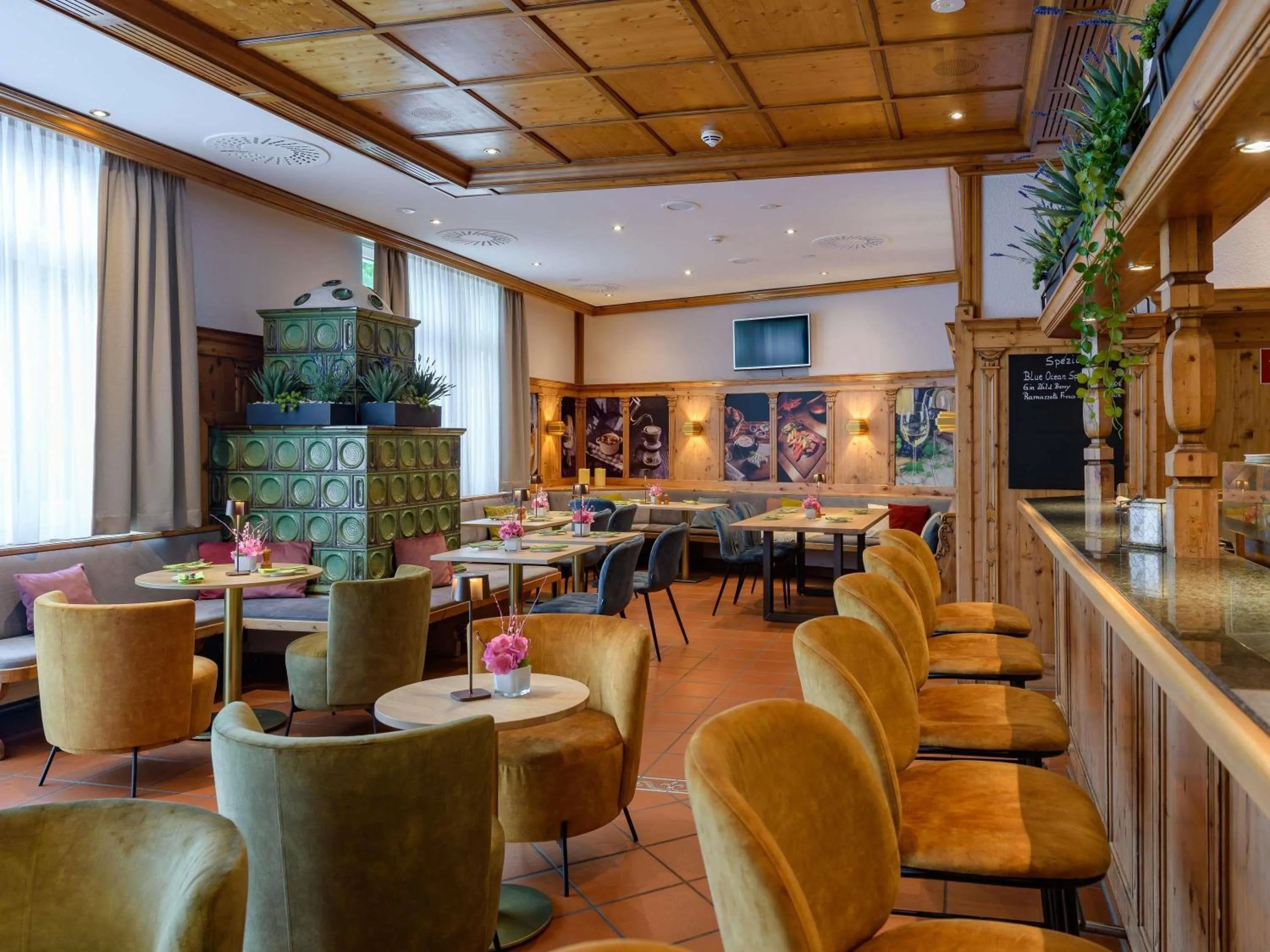 Lounge or bar in Mercure Hotel Stuttgart Airport Messe