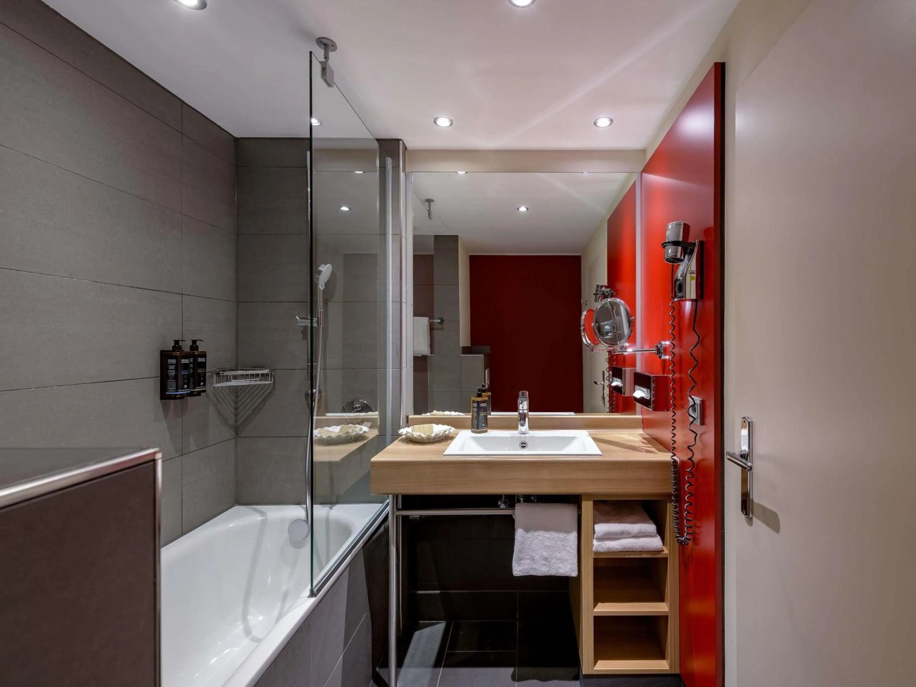 Bedroom in Mercure Hotel Stuttgart Airport Messe