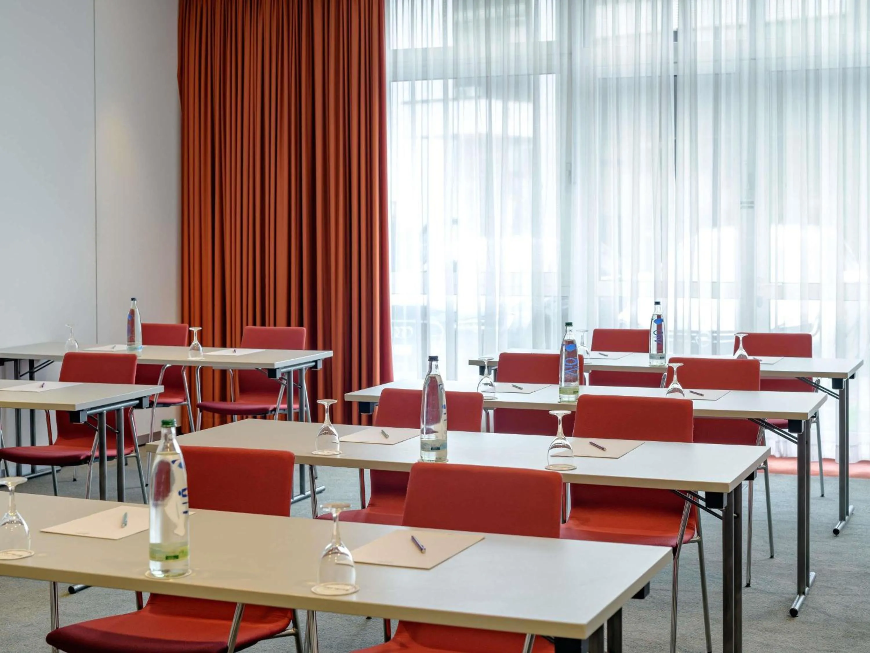 Business facilities in Mercure Hotel Stuttgart Airport Messe