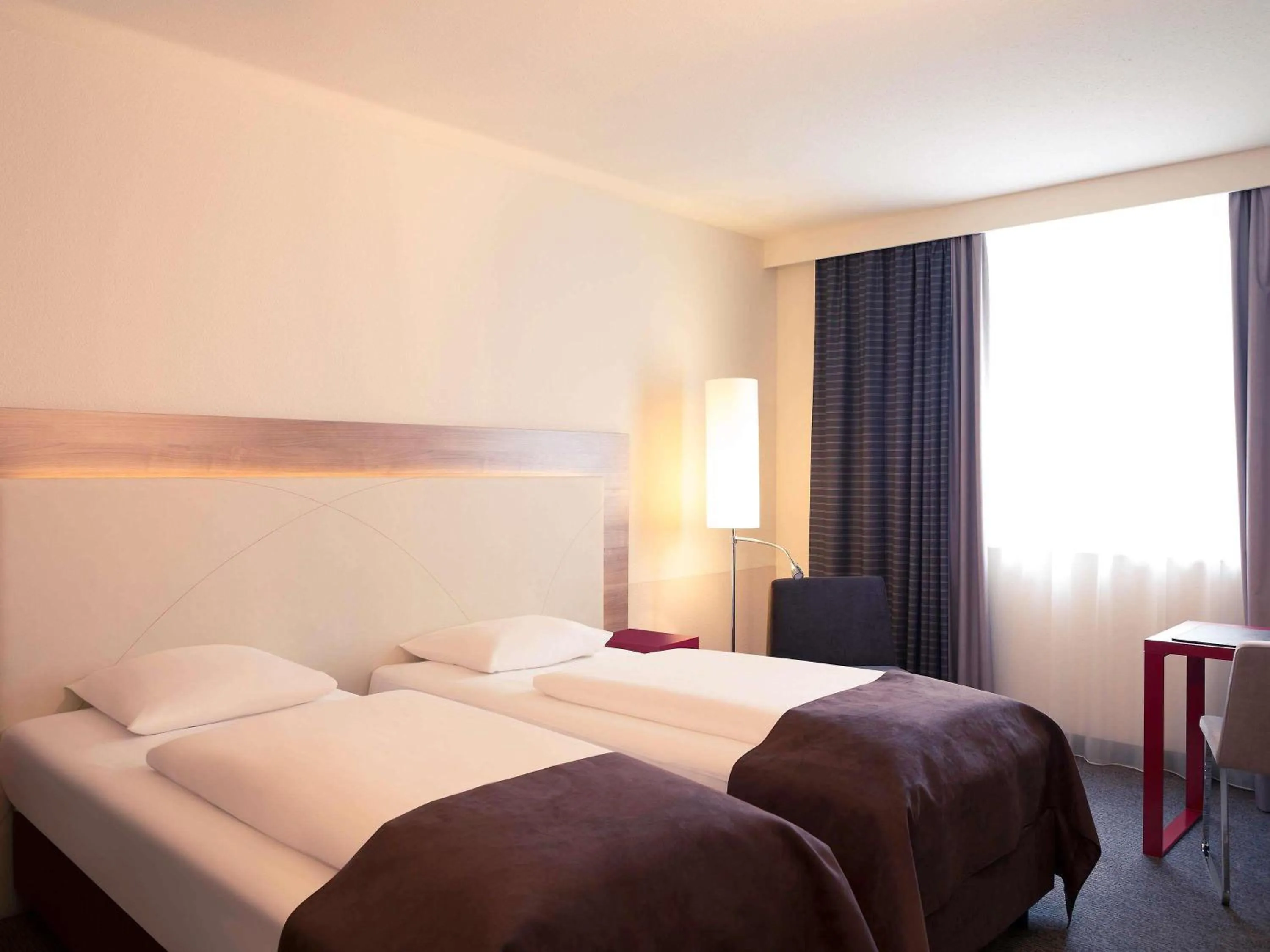 Bedroom, Bed in Mercure Hotel Stuttgart Airport Messe