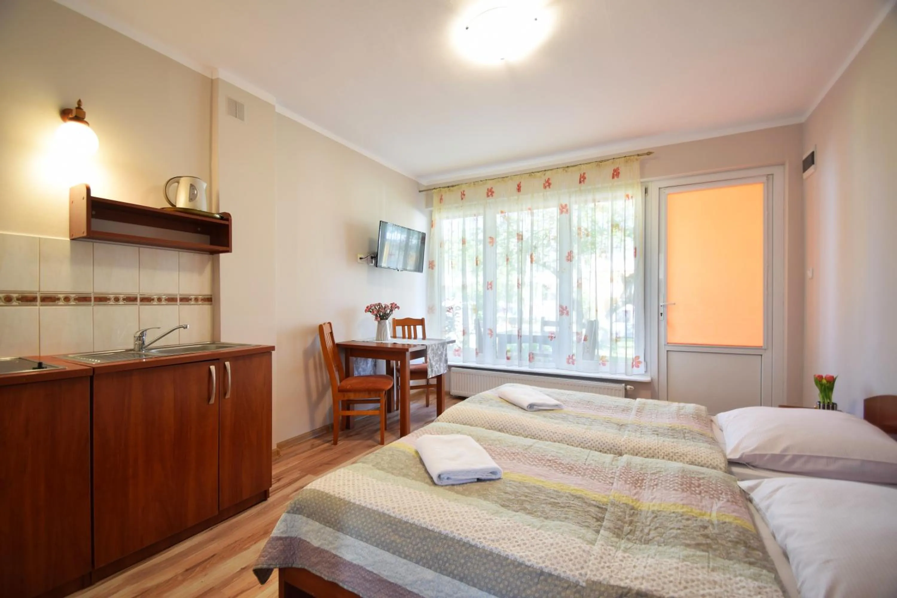 Twin Room with Garden View in Dom Wczasowy Radość